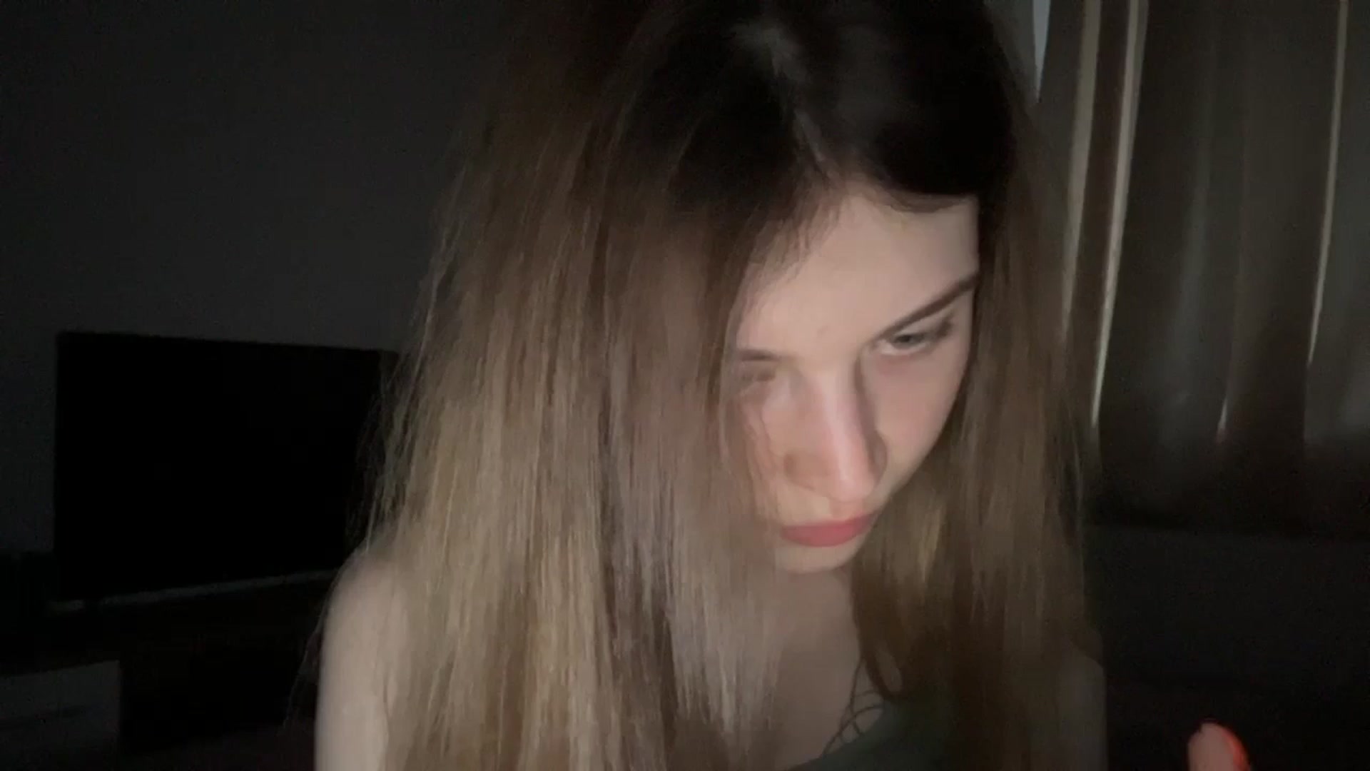 Gallery image thumbnail from Coconut_dream's myfreecams stream on, 06/15/2024, 18:25 image 7 of 20