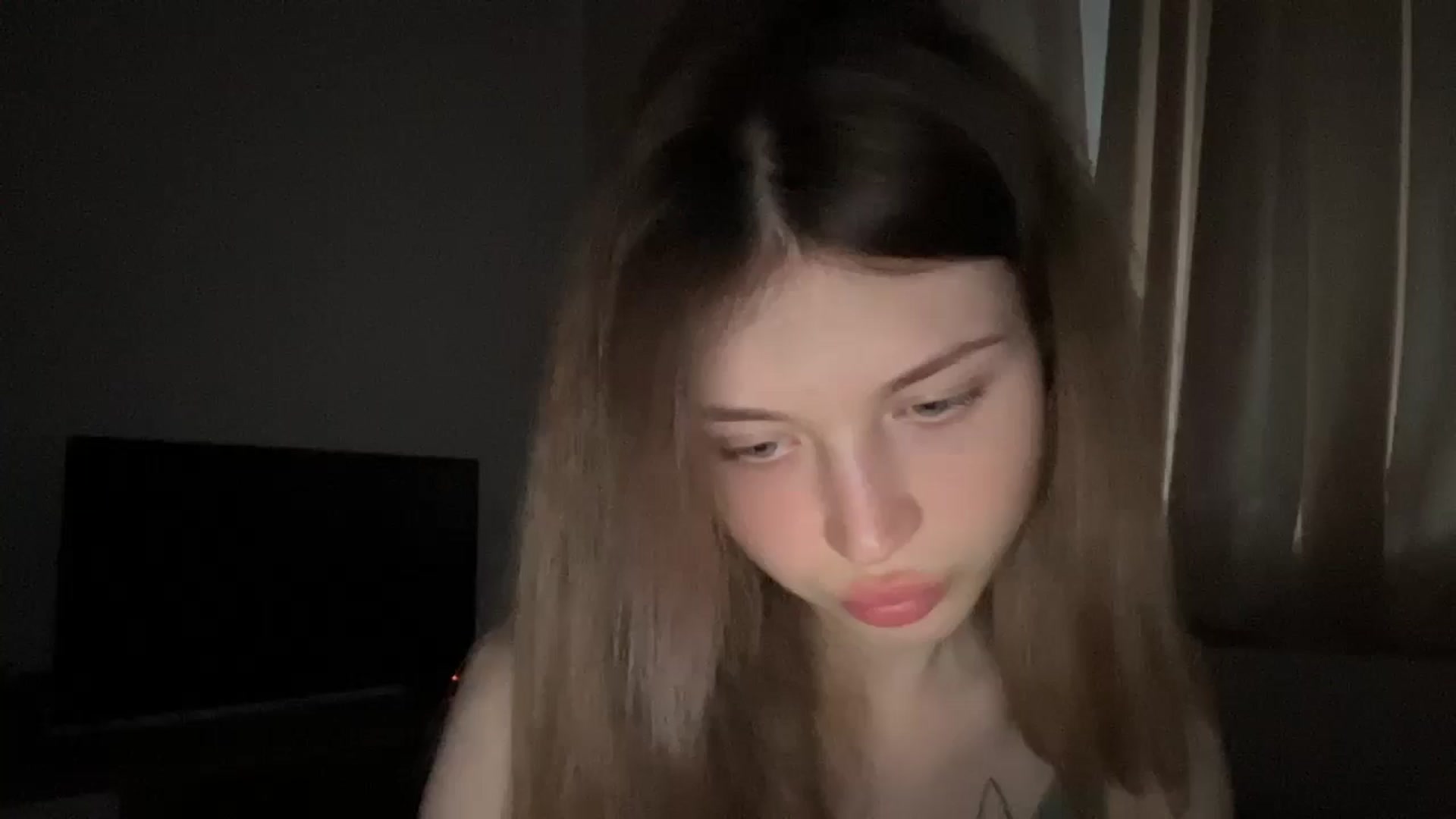 Gallery image thumbnail from Coconut_dream's myfreecams stream on, 06/15/2024, 18:25 image 4 of 20