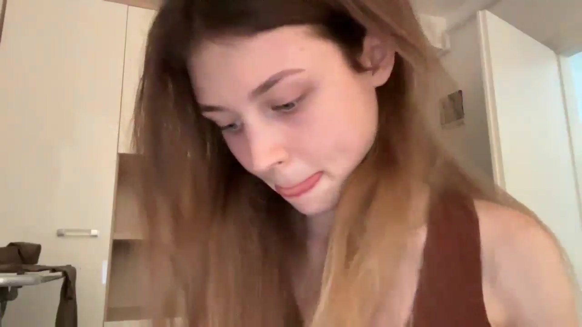 Gallery image thumbnail from Coconut_dream's myfreecams stream on, 06/16/2024, 12:49 image 6 of 20