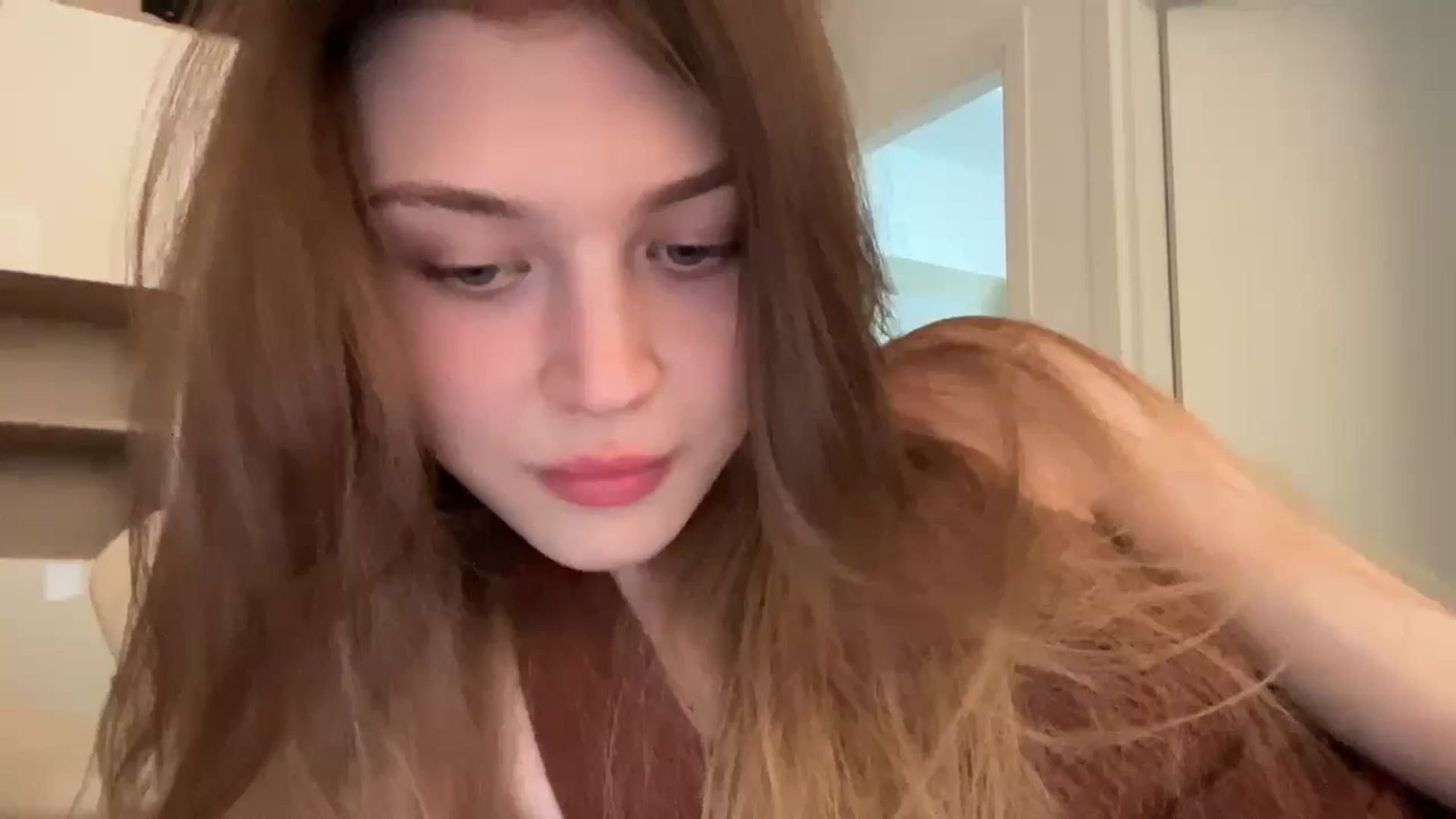 Gallery image thumbnail from Coconut_dream's myfreecams stream on, 06/16/2024, 13:23 image 17 of 20