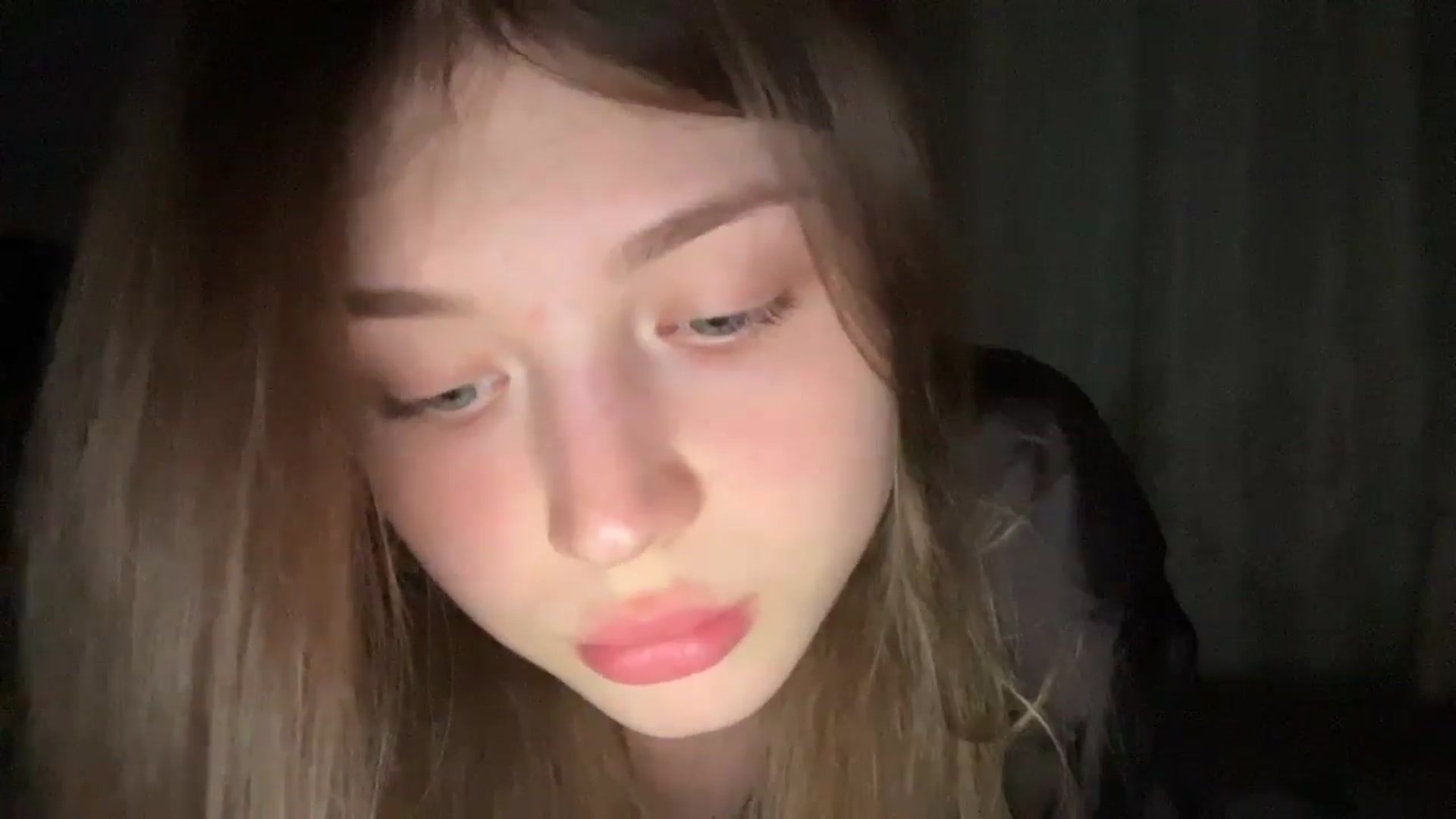Gallery image thumbnail from Coconut_dream's myfreecams stream on, 06/17/2024, 19:16 image 9 of 20