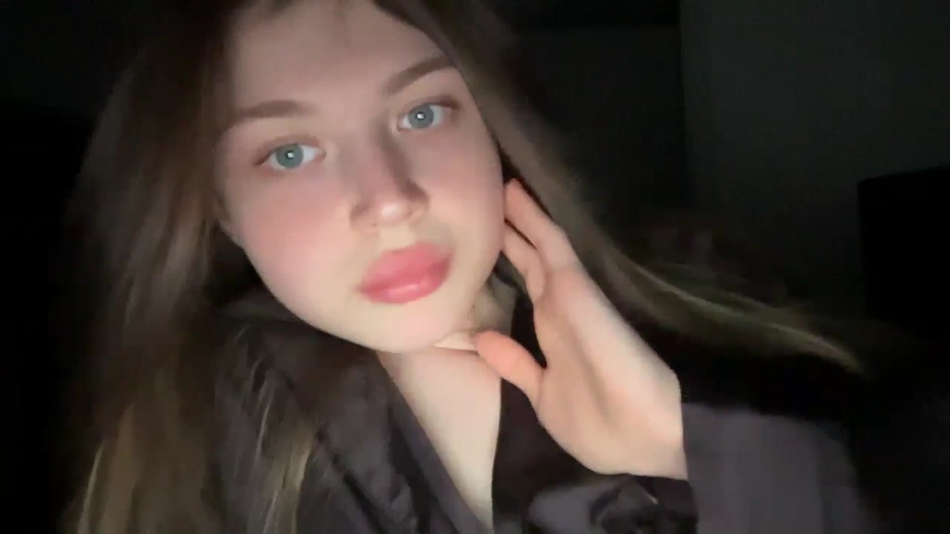 Gallery image thumbnail from Coconut_dream's myfreecams stream on, 06/17/2024, 19:16 image 4 of 20