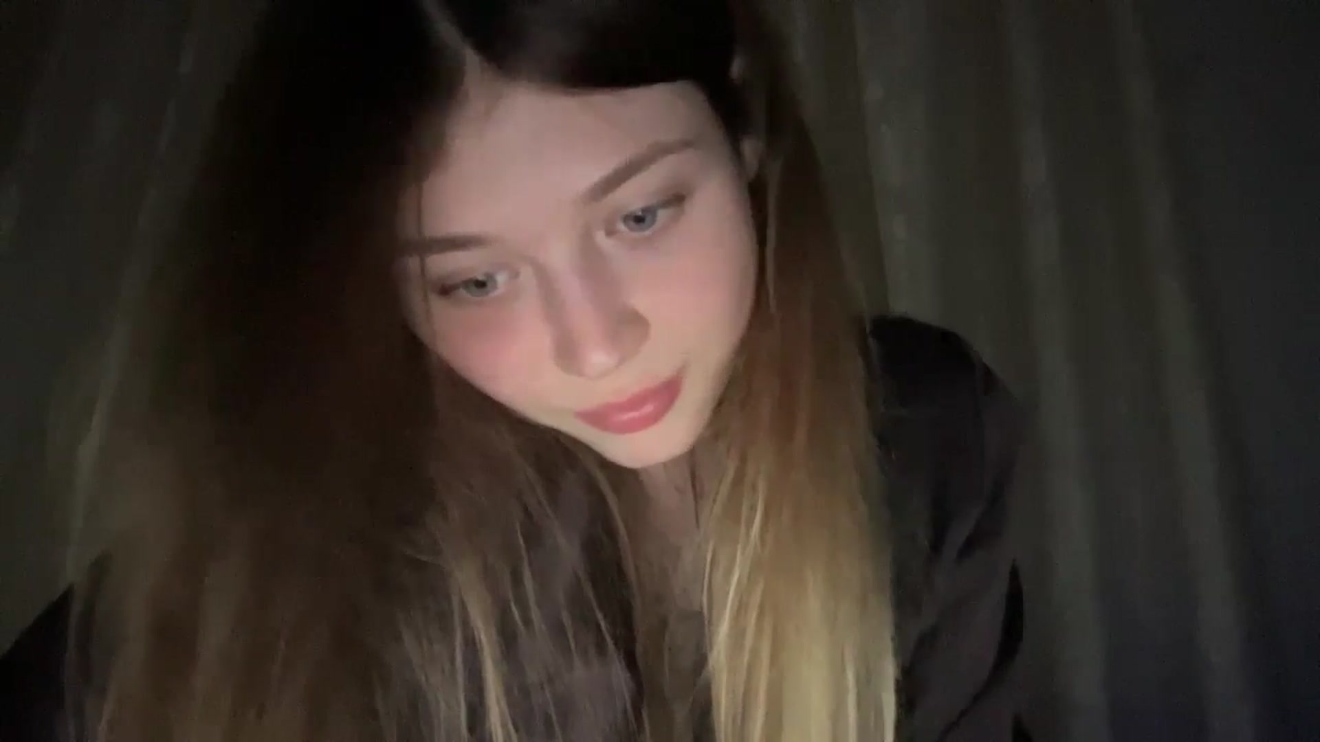 Gallery image thumbnail from Coconut_dream's myfreecams stream on, 06/17/2024, 20:06 image 10 of 20