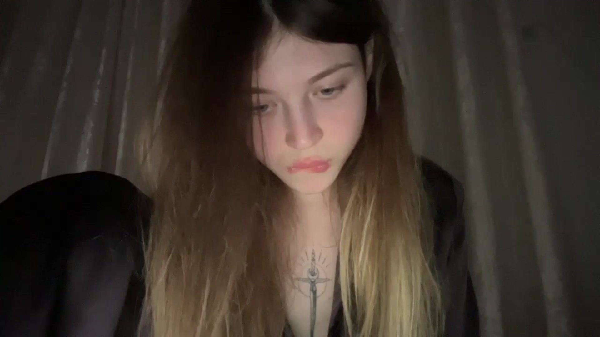 Gallery image thumbnail from Coconut_dream's myfreecams stream on, 06/17/2024, 20:06 image 12 of 20