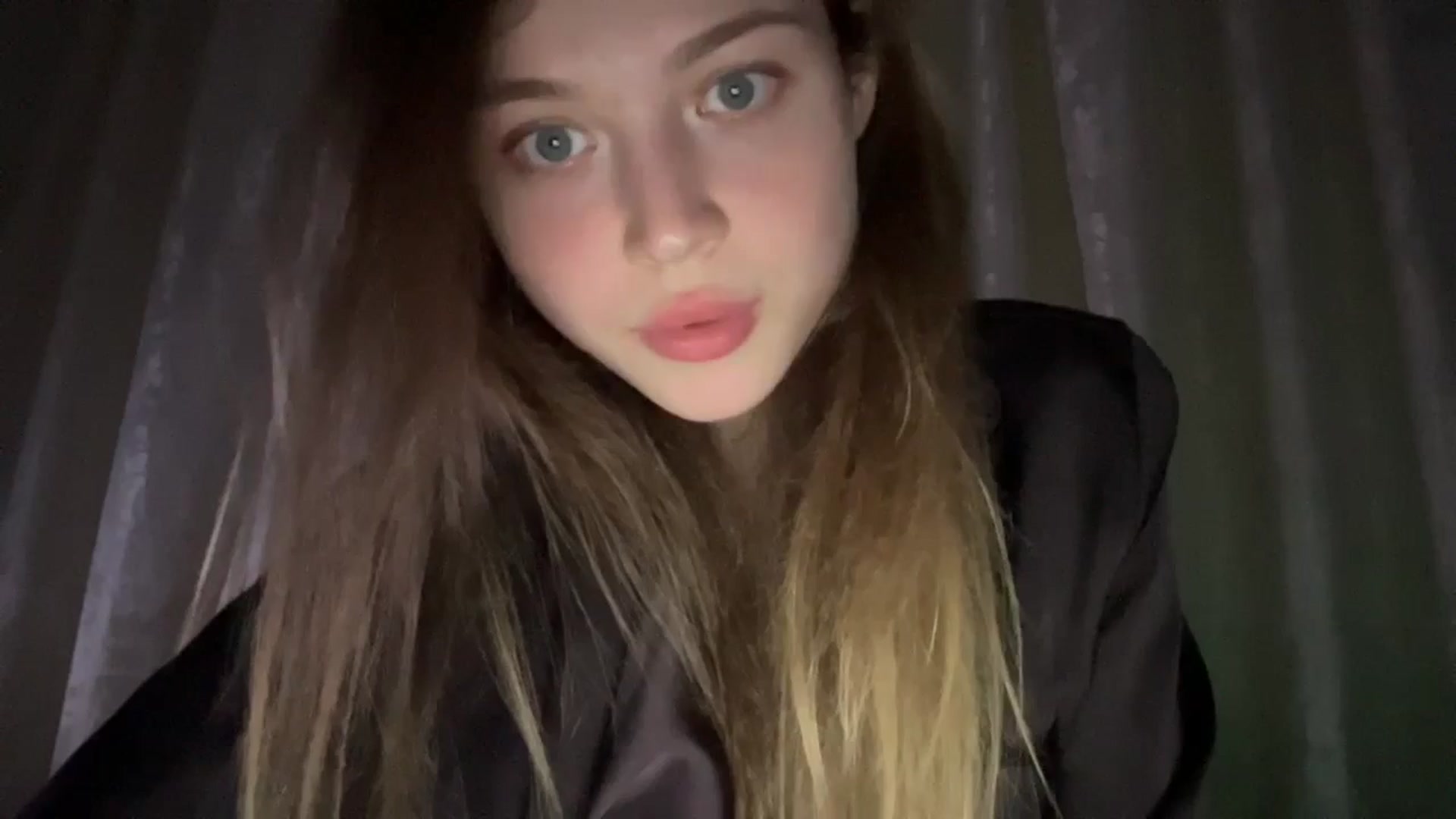 Gallery image thumbnail from Coconut_dream's myfreecams stream on, 06/17/2024, 20:06 image 4 of 20