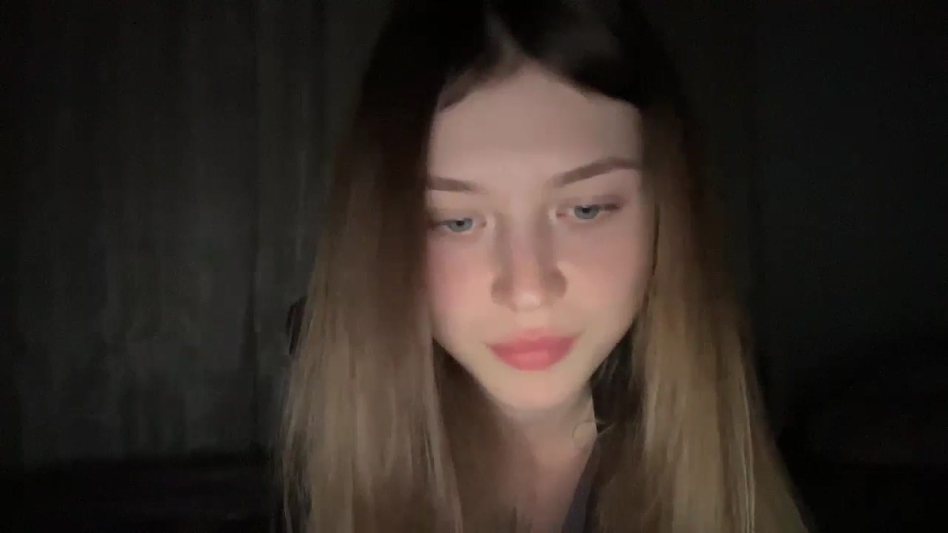 Gallery image thumbnail from Coconut_dream's myfreecams stream on, 06/17/2024, 20:48 image 16 of 20