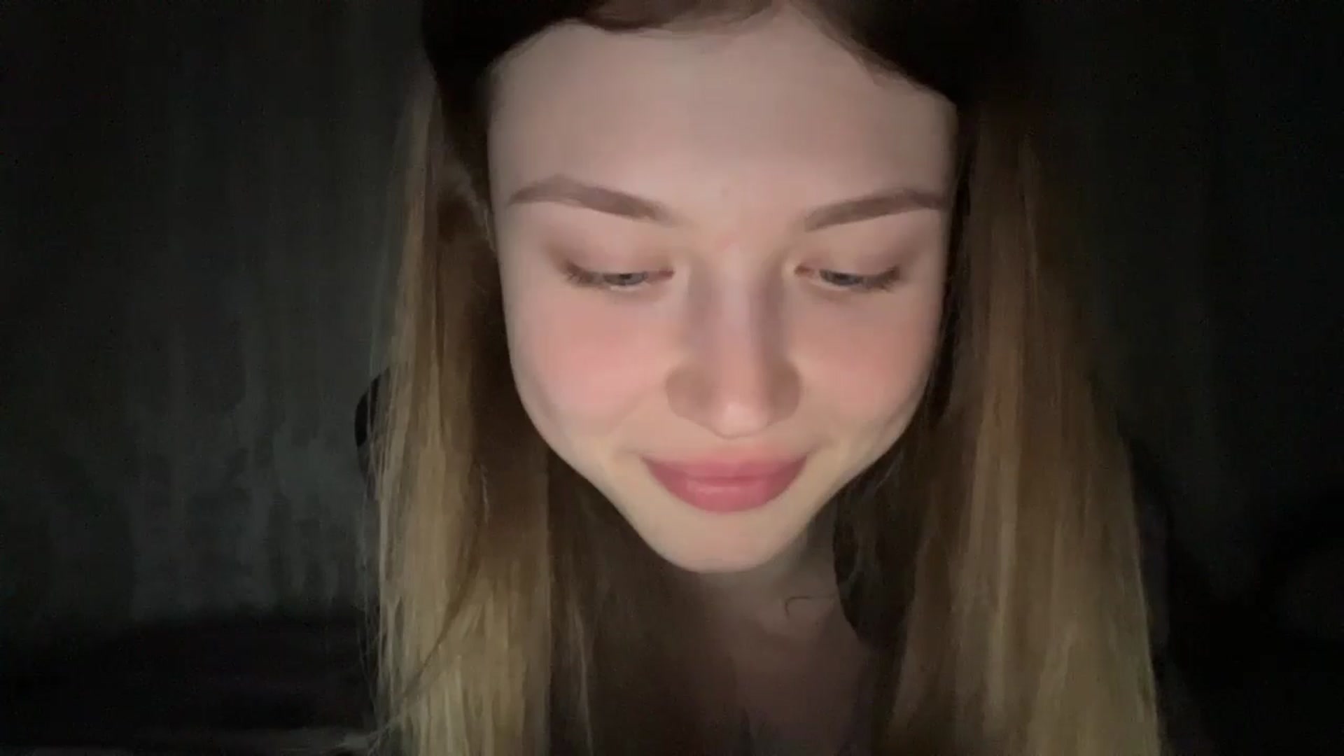 Gallery image thumbnail from Coconut_dream's myfreecams stream on, 06/17/2024, 20:48 image 19 of 20