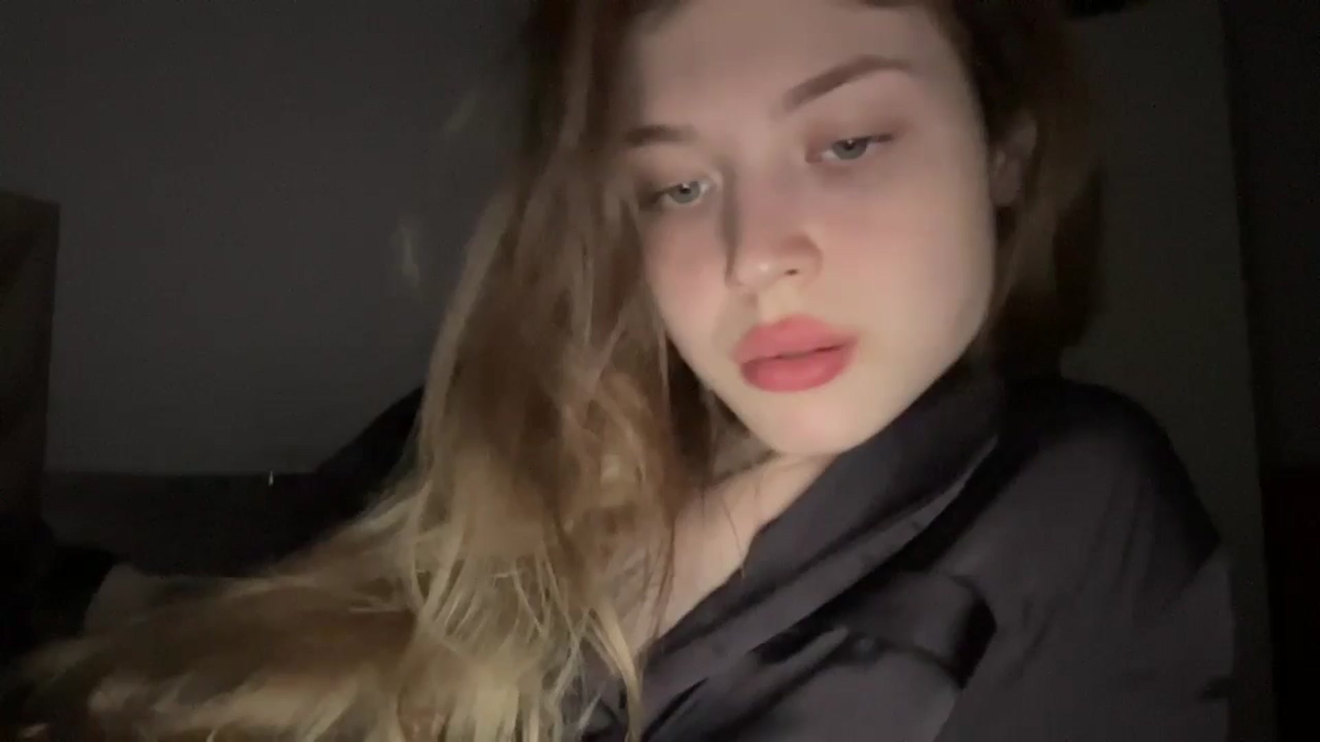 Gallery image thumbnail from Coconut_dream's myfreecams stream on, 06/18/2024, 19:32 image 3 of 20