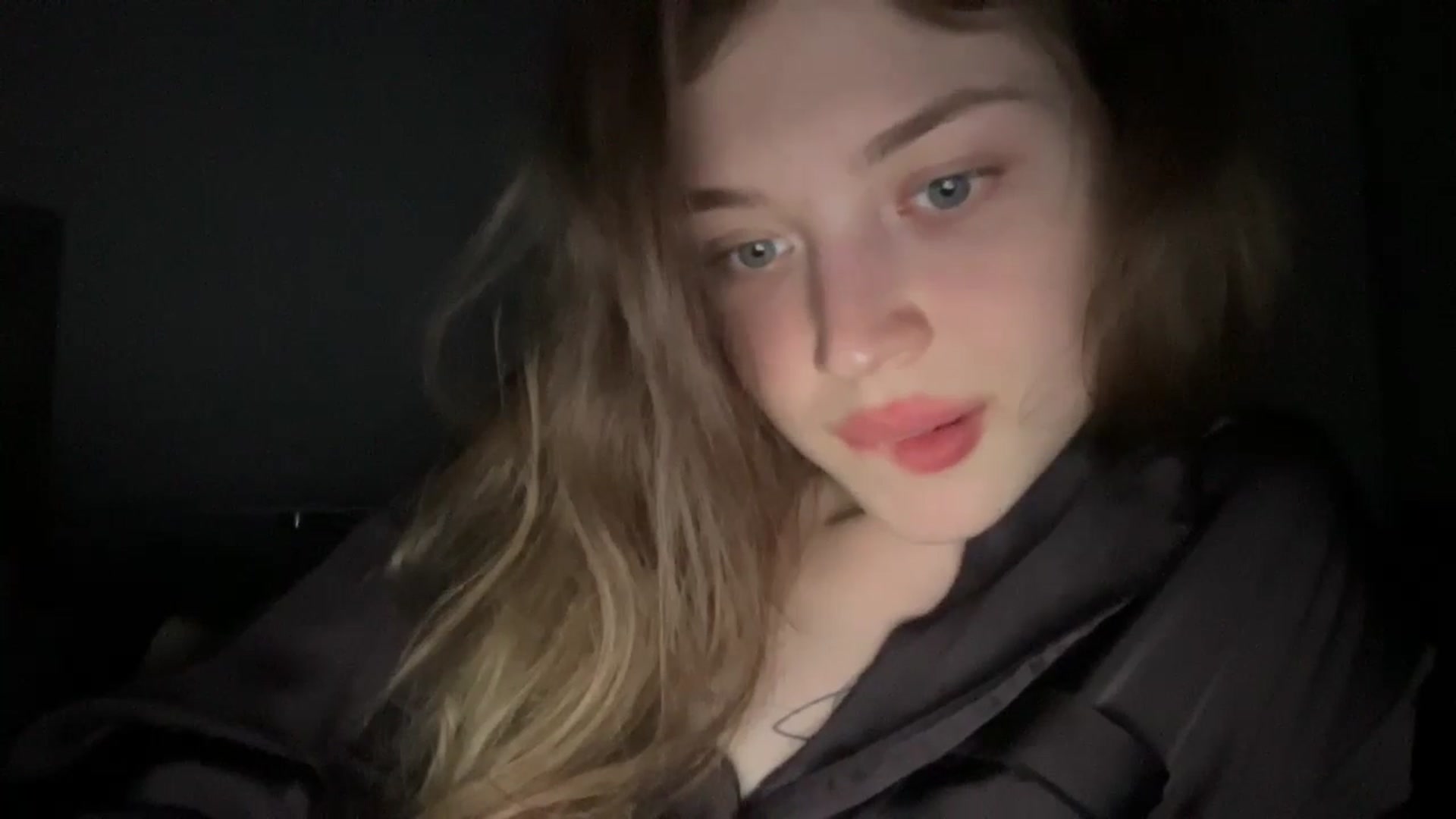 Gallery image thumbnail from Coconut_dream's myfreecams stream on, 06/18/2024, 19:32 image 5 of 20