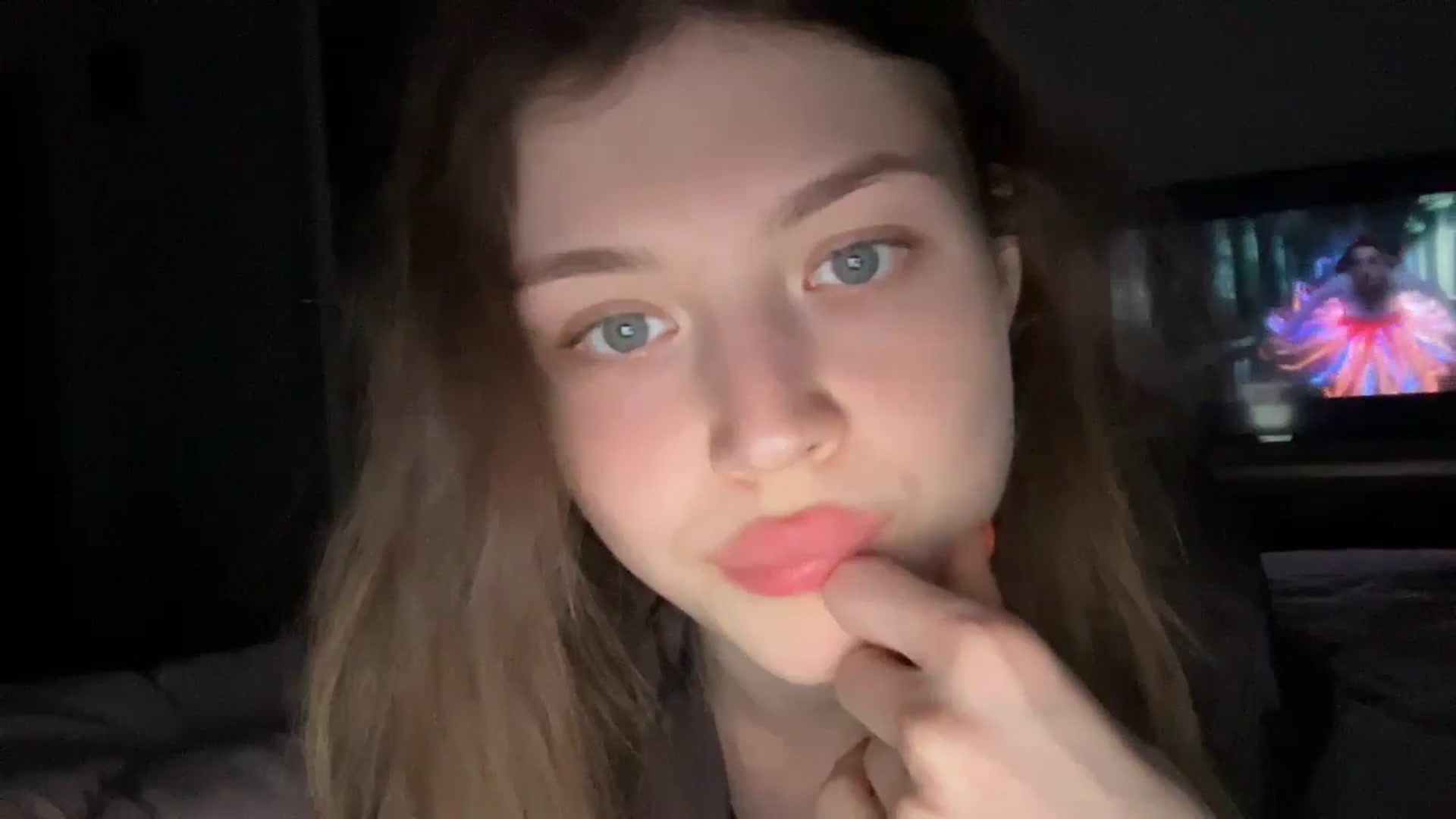 Gallery image thumbnail from Coconut_dream's myfreecams stream on, 06/18/2024, 19:53 image 20 of 20