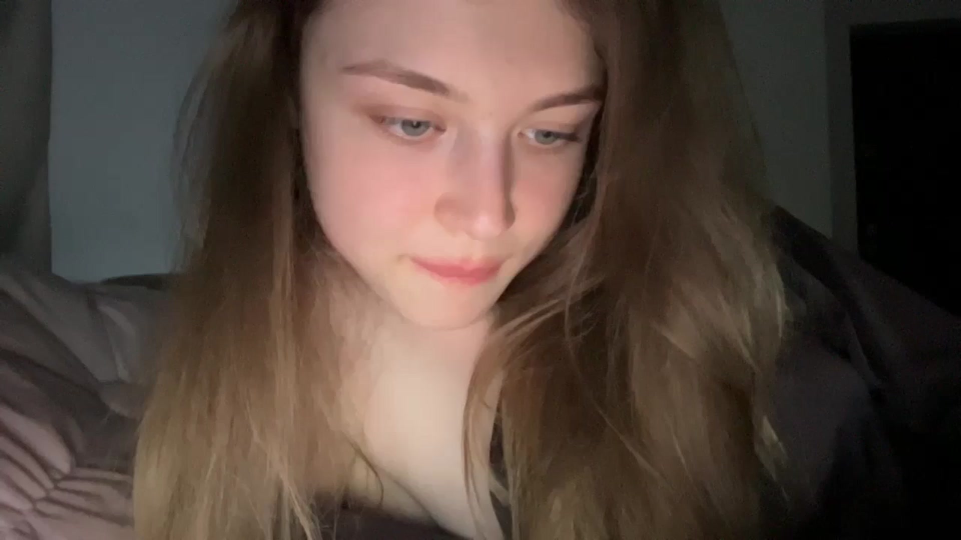 Gallery image thumbnail from Coconut_dream's myfreecams stream on, 06/18/2024, 19:53 image 1 of 20