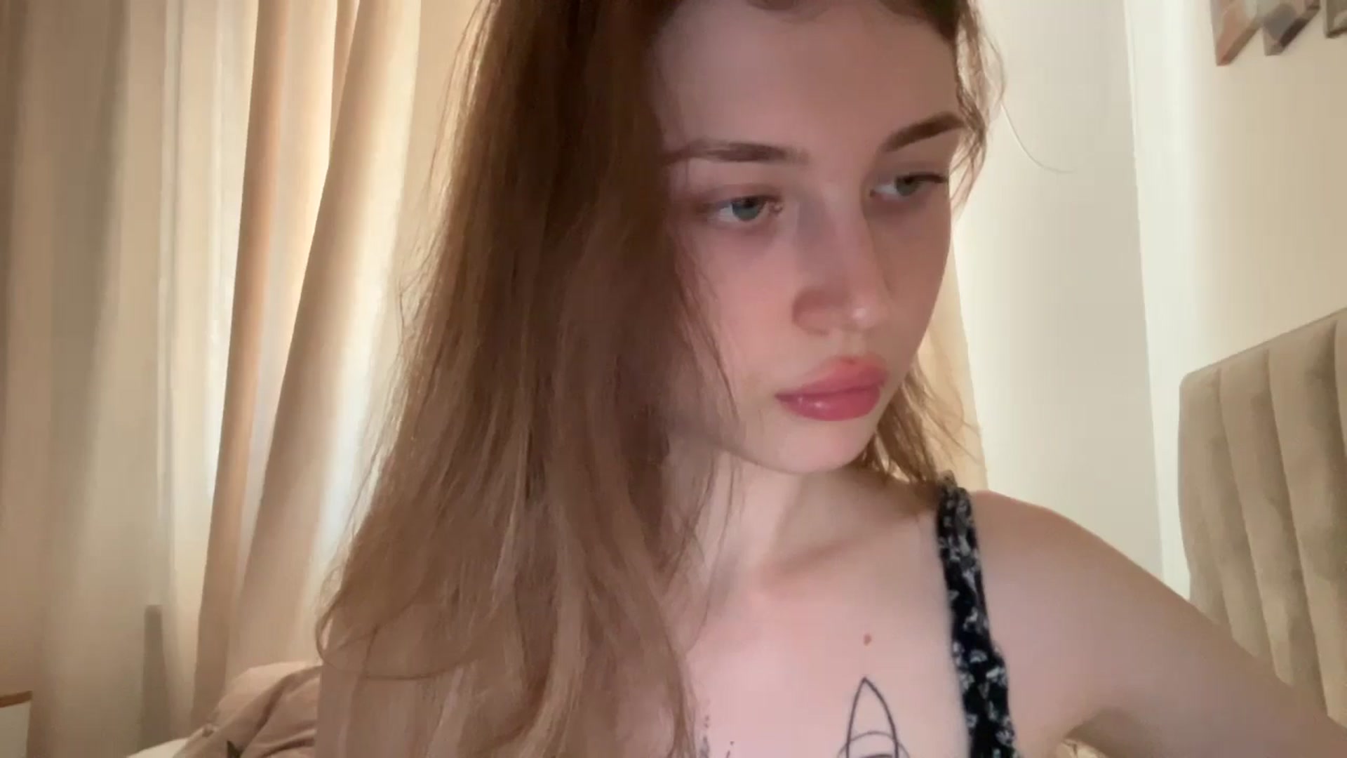 Gallery image thumbnail from Coconut_dream's myfreecams stream on, 06/19/2024, 07:37 image 2 of 20