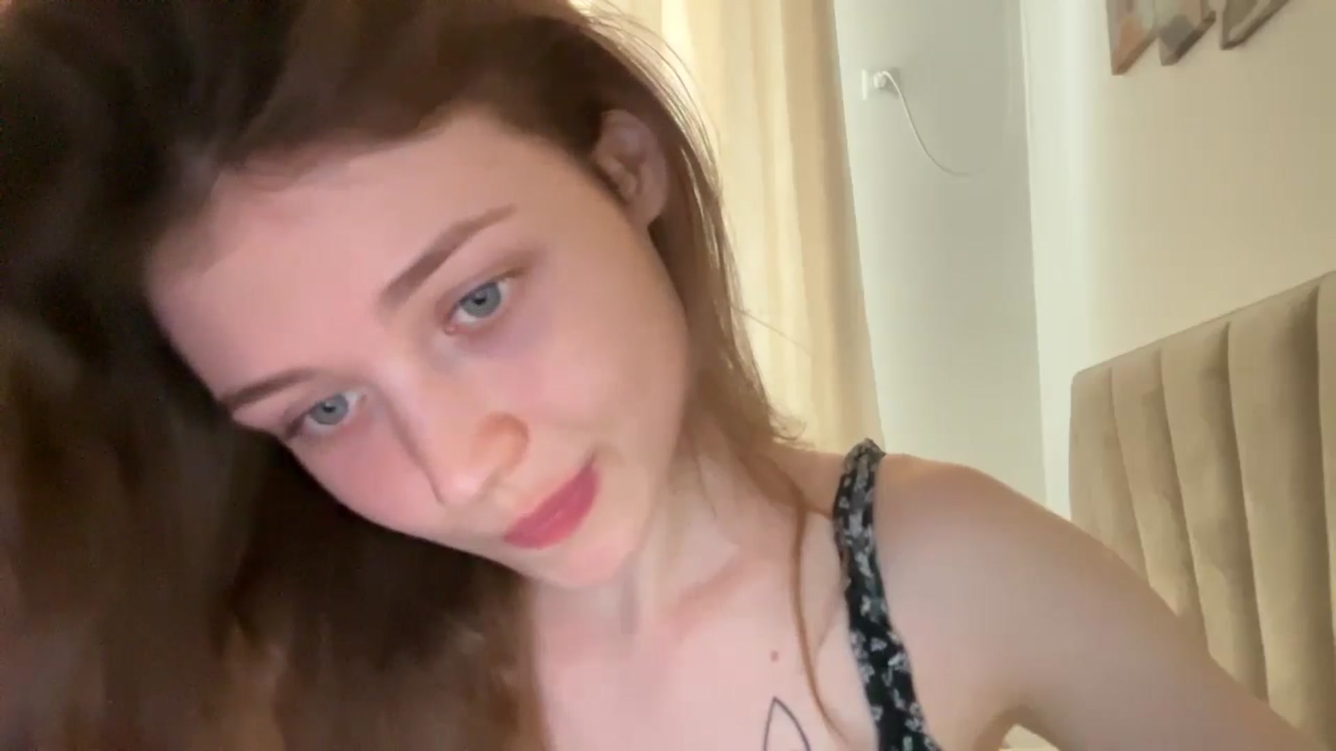 Gallery image thumbnail from Coconut_dream's myfreecams stream on, 06/19/2024, 07:37 image 19 of 20