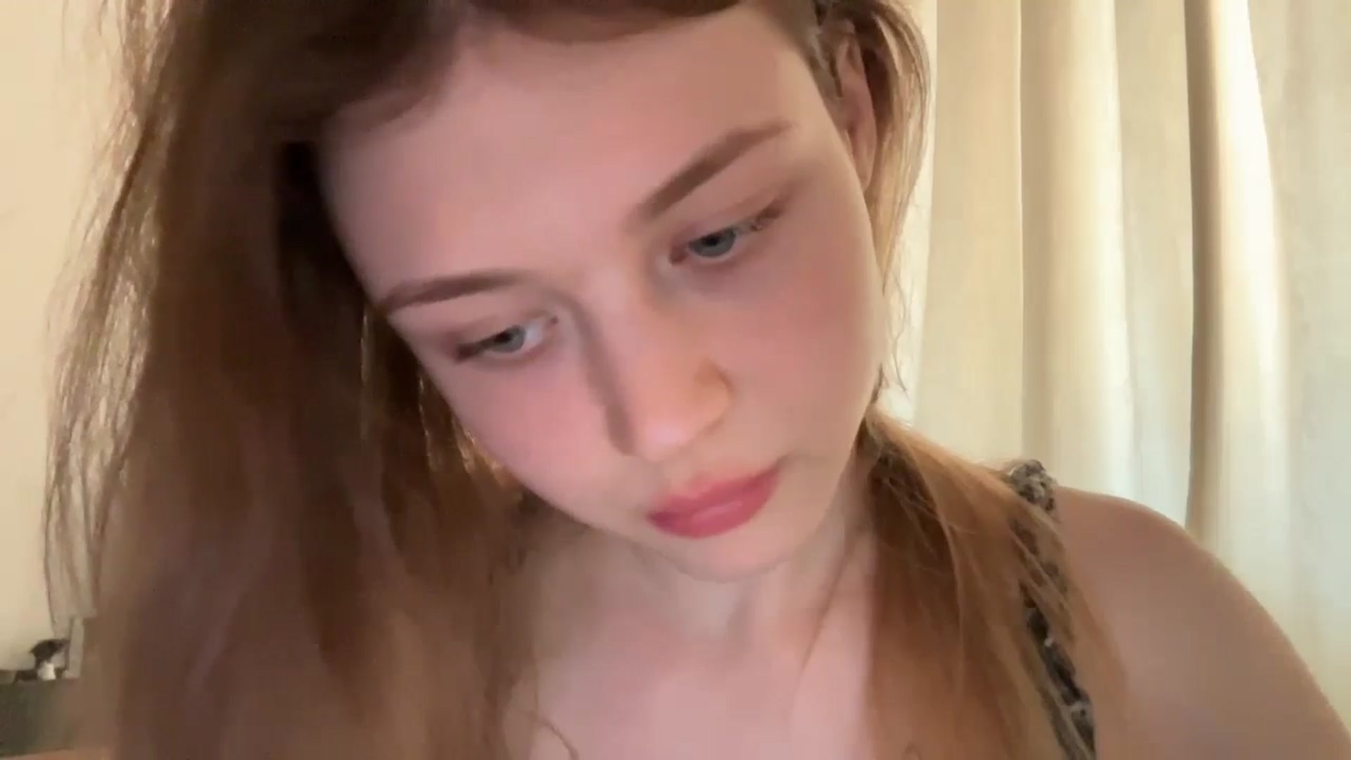 Gallery image thumbnail from Coconut_dream's myfreecams stream on, 06/19/2024, 09:03 image 6 of 20