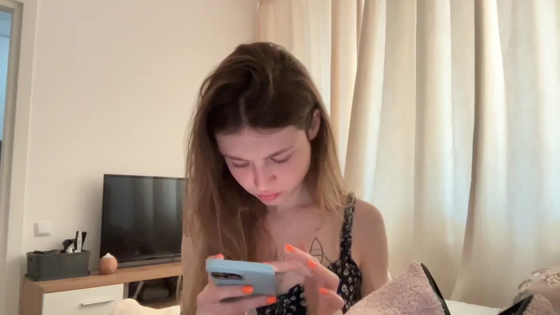 Gallery image thumbnail from Coconut_dream's myfreecams stream on, 06/19/2024, 09:03 image 19 of 20
