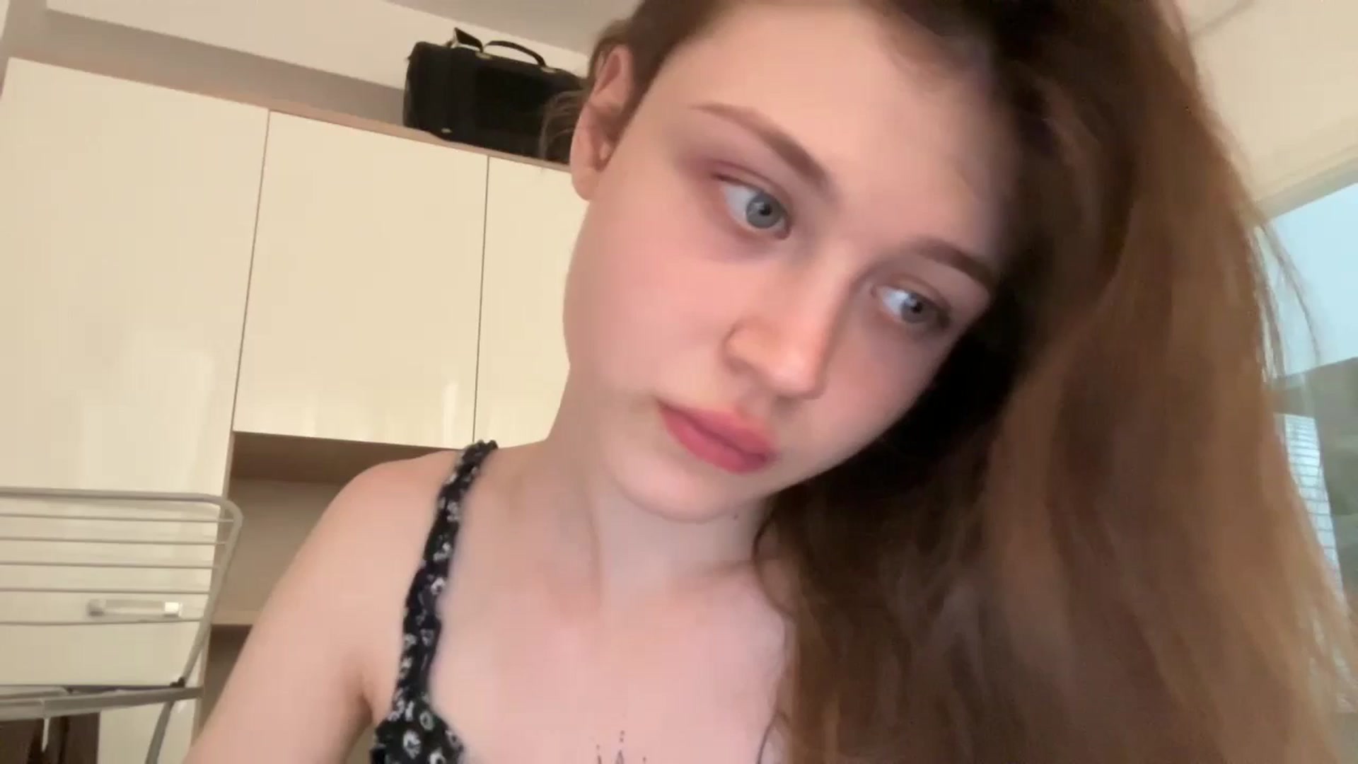 Gallery image thumbnail from Coconut_dream's myfreecams stream on, 06/19/2024, 09:03 image 1 of 20