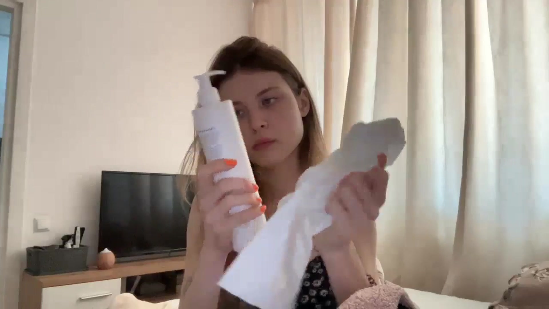 Gallery image thumbnail from Coconut_dream's myfreecams stream on, 06/19/2024, 09:03 image 16 of 20