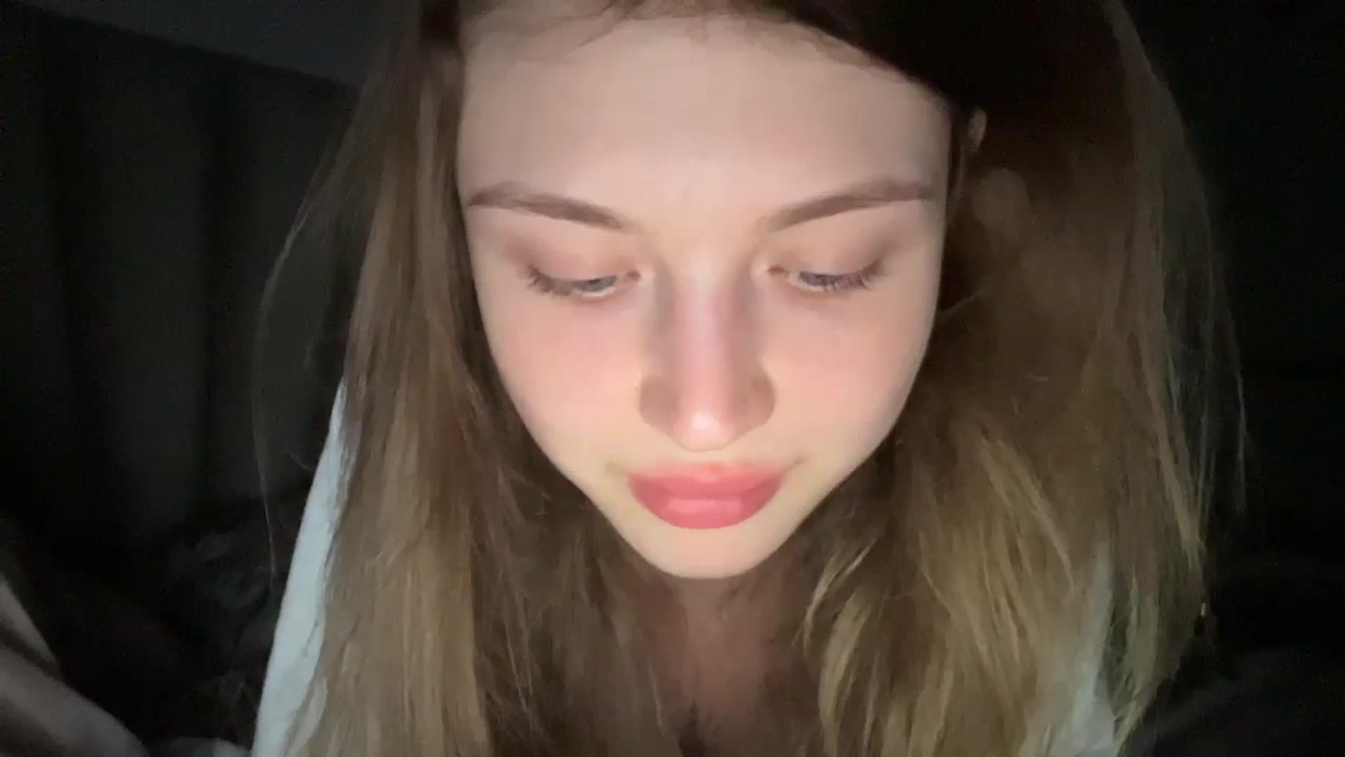 Gallery image thumbnail from Coconut_dream's myfreecams stream on, 06/20/2024, 19:43 image 19 of 20