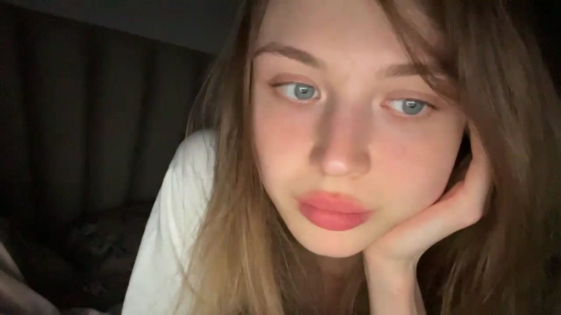 Gallery image thumbnail from Coconut_dream's myfreecams stream on, 06/20/2024, 19:43 image 20 of 20