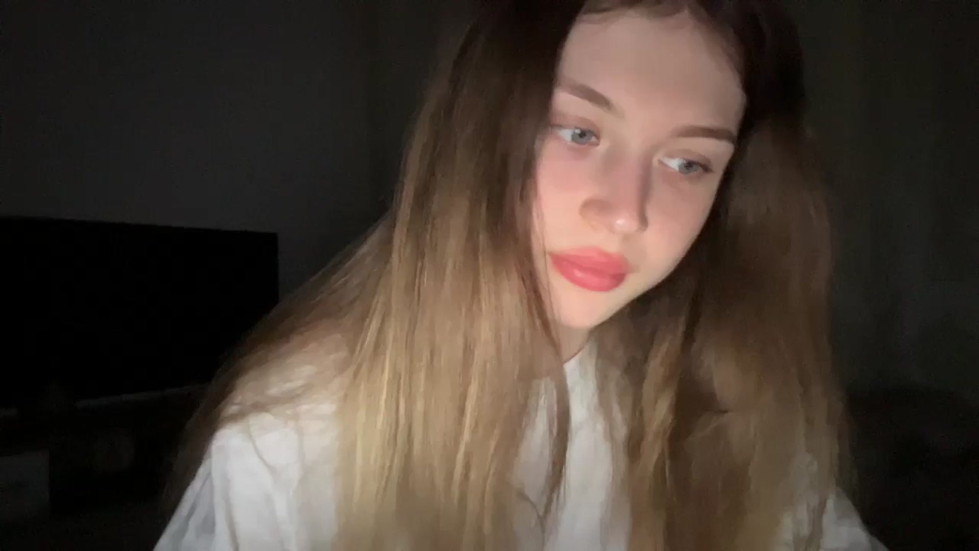 Gallery image thumbnail from Coconut_dream's myfreecams stream on, 06/20/2024, 19:43 image 4 of 20