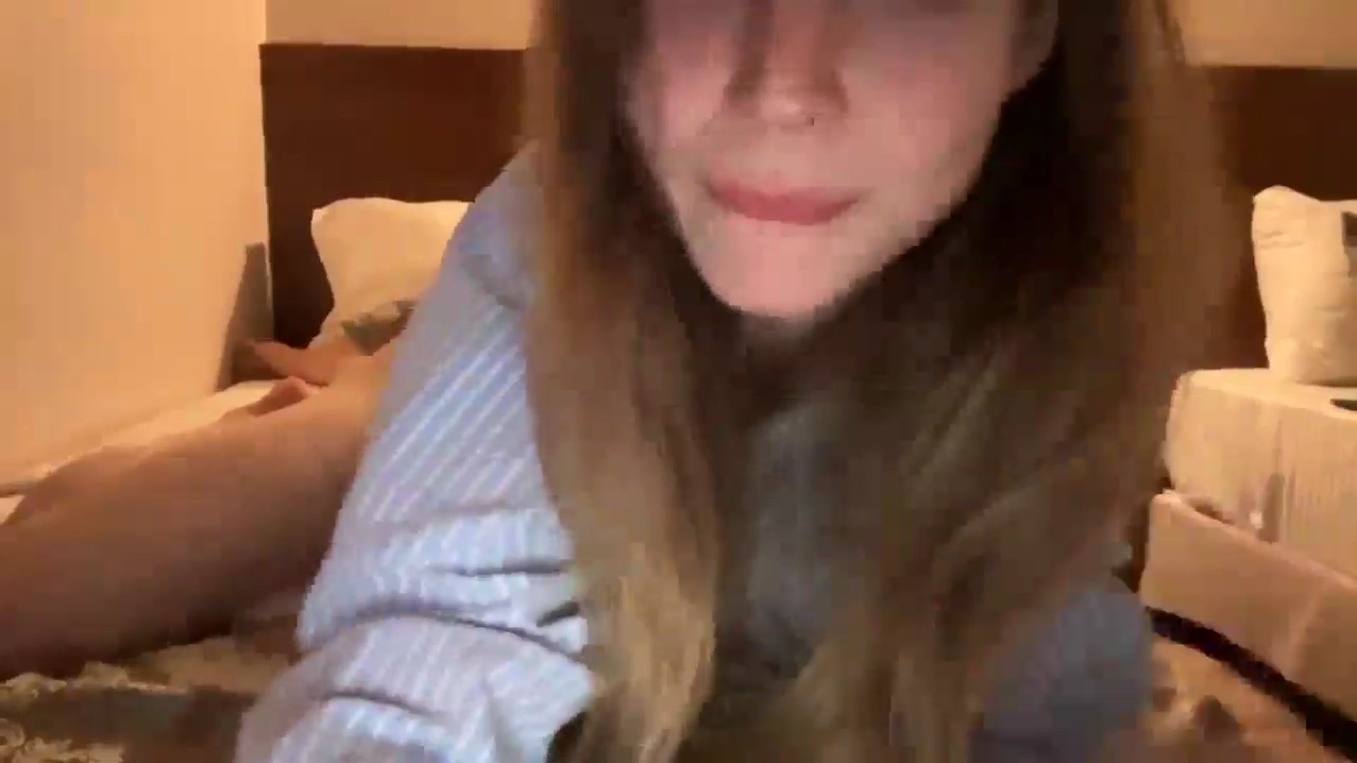 Gallery image thumbnail from Coconut_dream's myfreecams stream on, 06/21/2024, 21:54 image 14 of 20