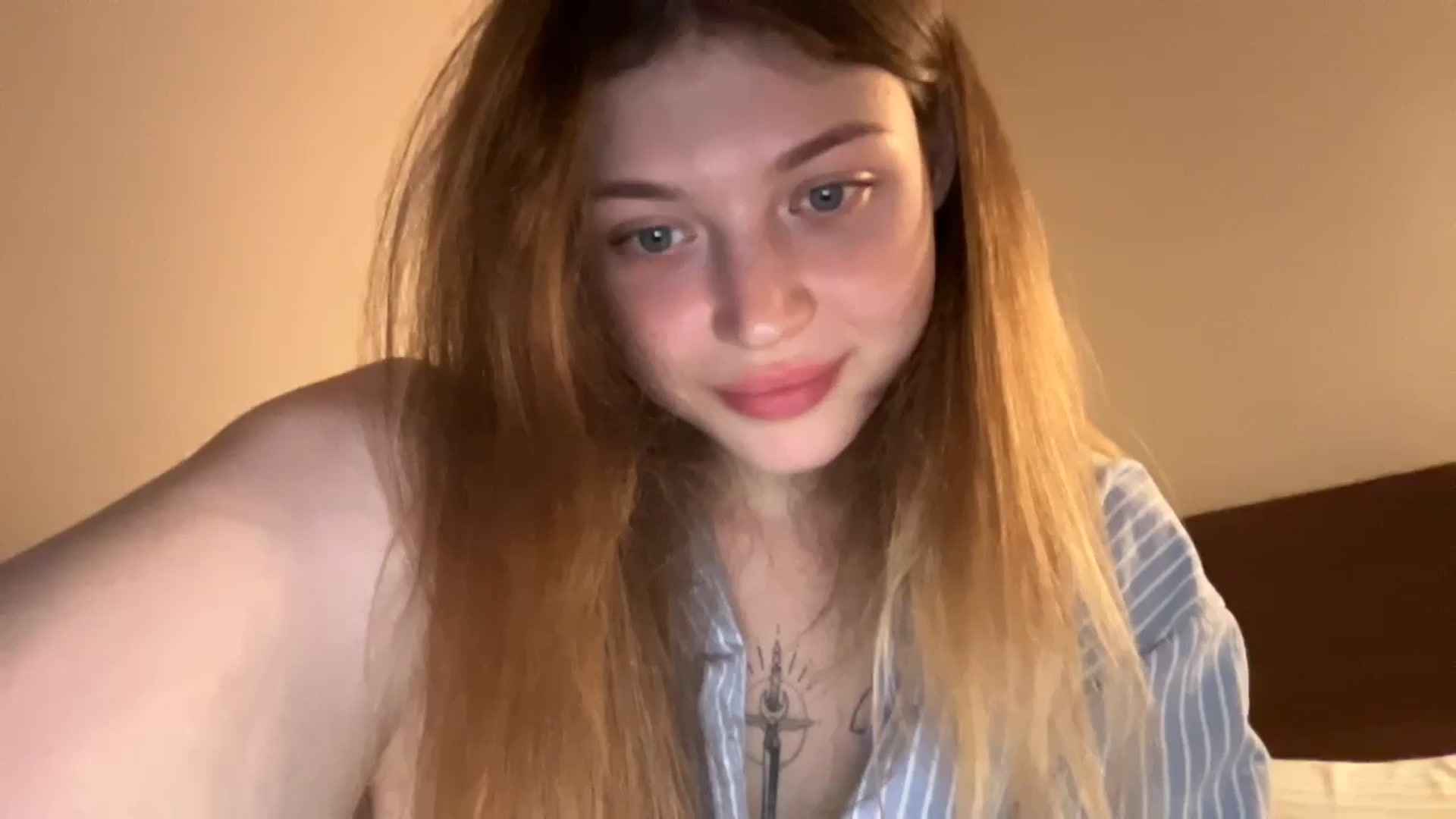 Gallery image thumbnail from Coconut_dream's myfreecams stream on, 06/21/2024, 22:32 image 14 of 20