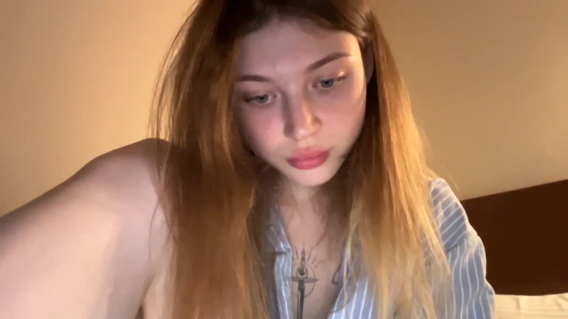 Gallery image thumbnail from Coconut_dream's myfreecams stream on, 06/21/2024, 22:32 image 13 of 20