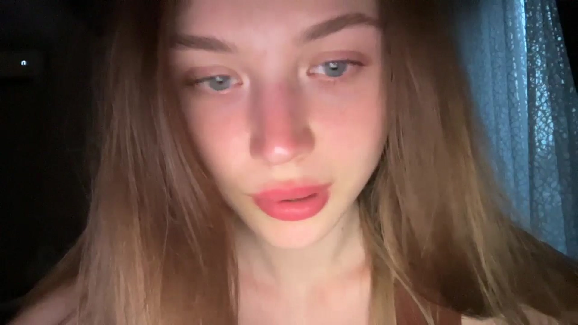 Gallery image thumbnail from Coconut_dream's myfreecams stream on, 06/22/2024, 18:17 image 10 of 20