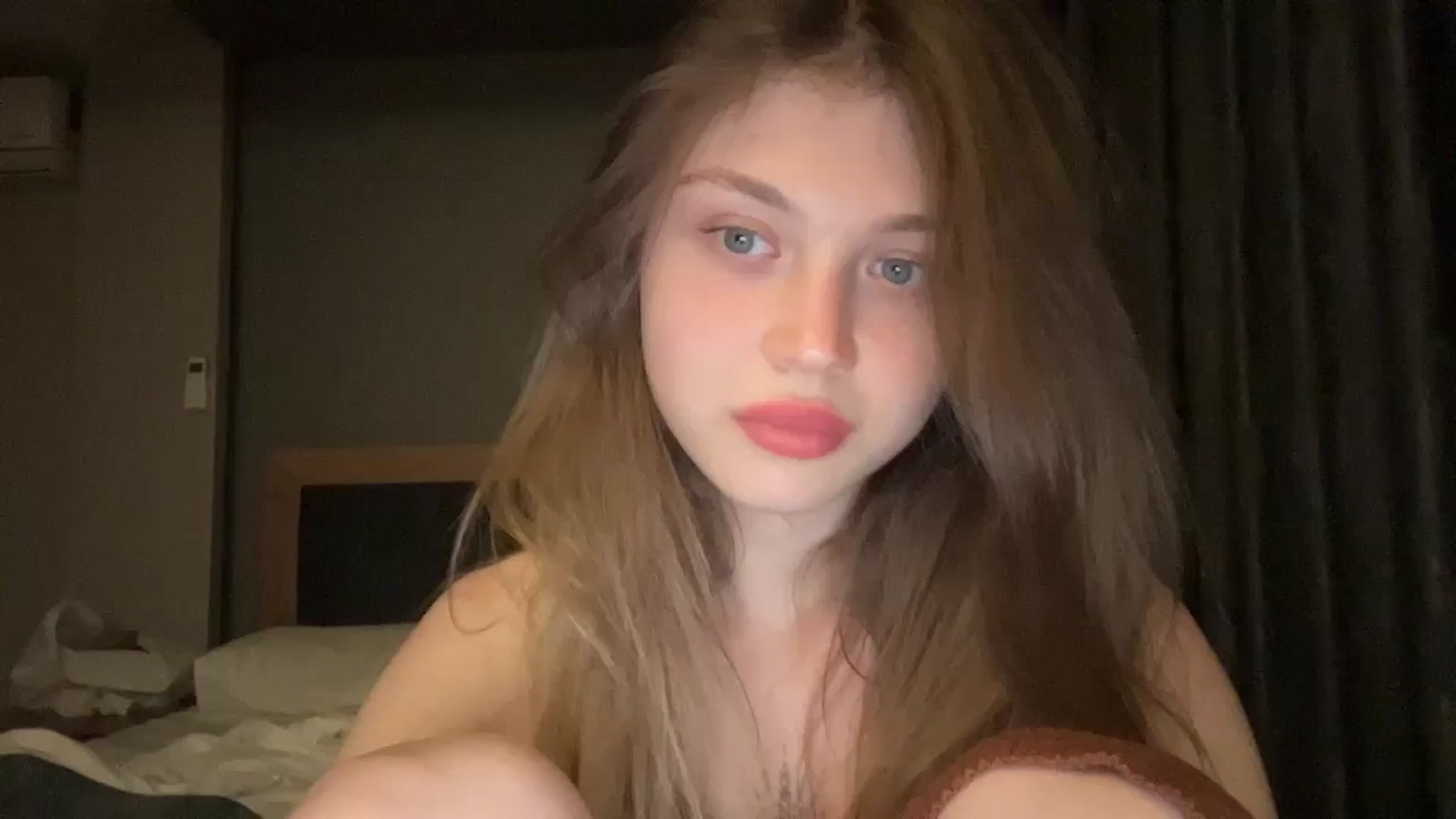 Gallery image thumbnail from Coconut_dream's myfreecams stream on, 06/22/2024, 19:14 image 6 of 20