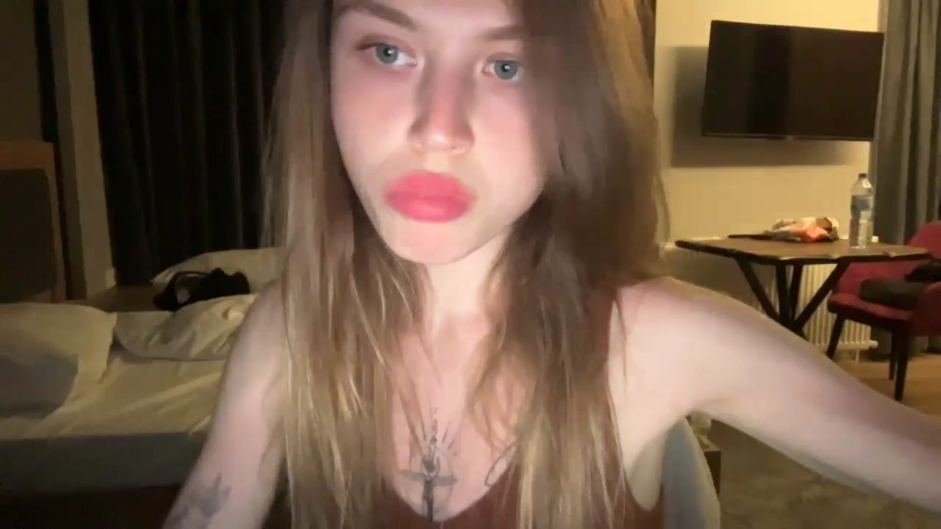 Gallery image thumbnail from Coconut_dream's myfreecams stream on, 06/22/2024, 20:01 image 9 of 20