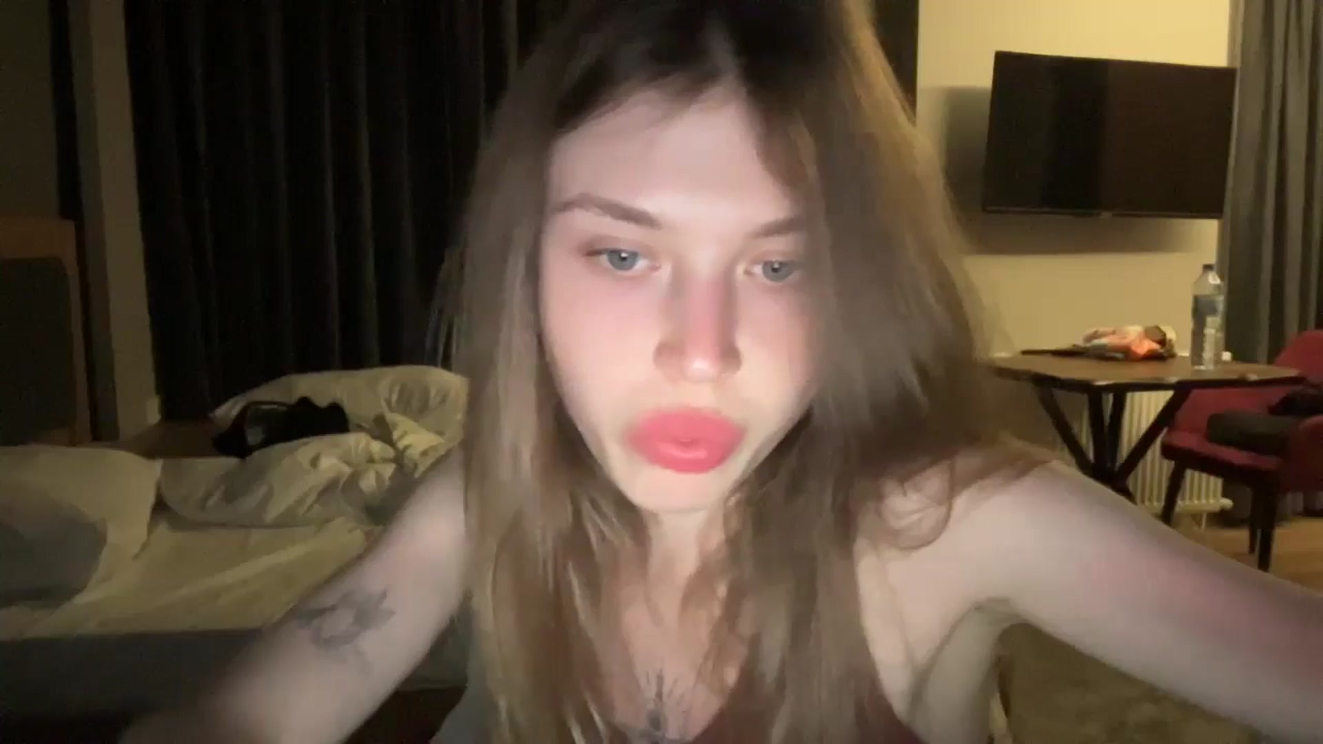 Gallery image thumbnail from Coconut_dream's myfreecams stream on, 06/22/2024, 20:01 image 13 of 20