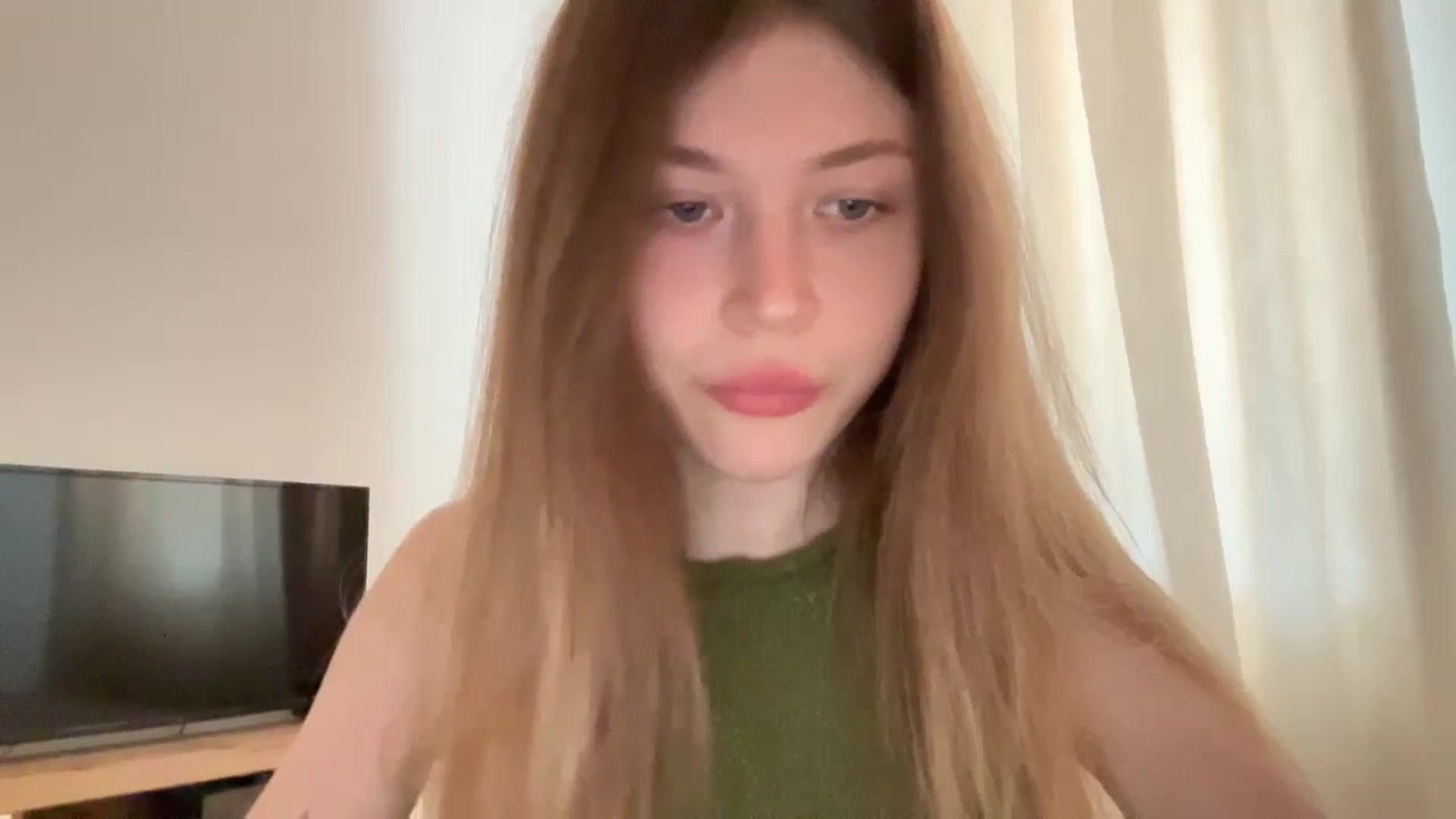 Gallery image thumbnail from Coconut_dream's myfreecams stream on, 06/25/2024, 08:14 image 2 of 20