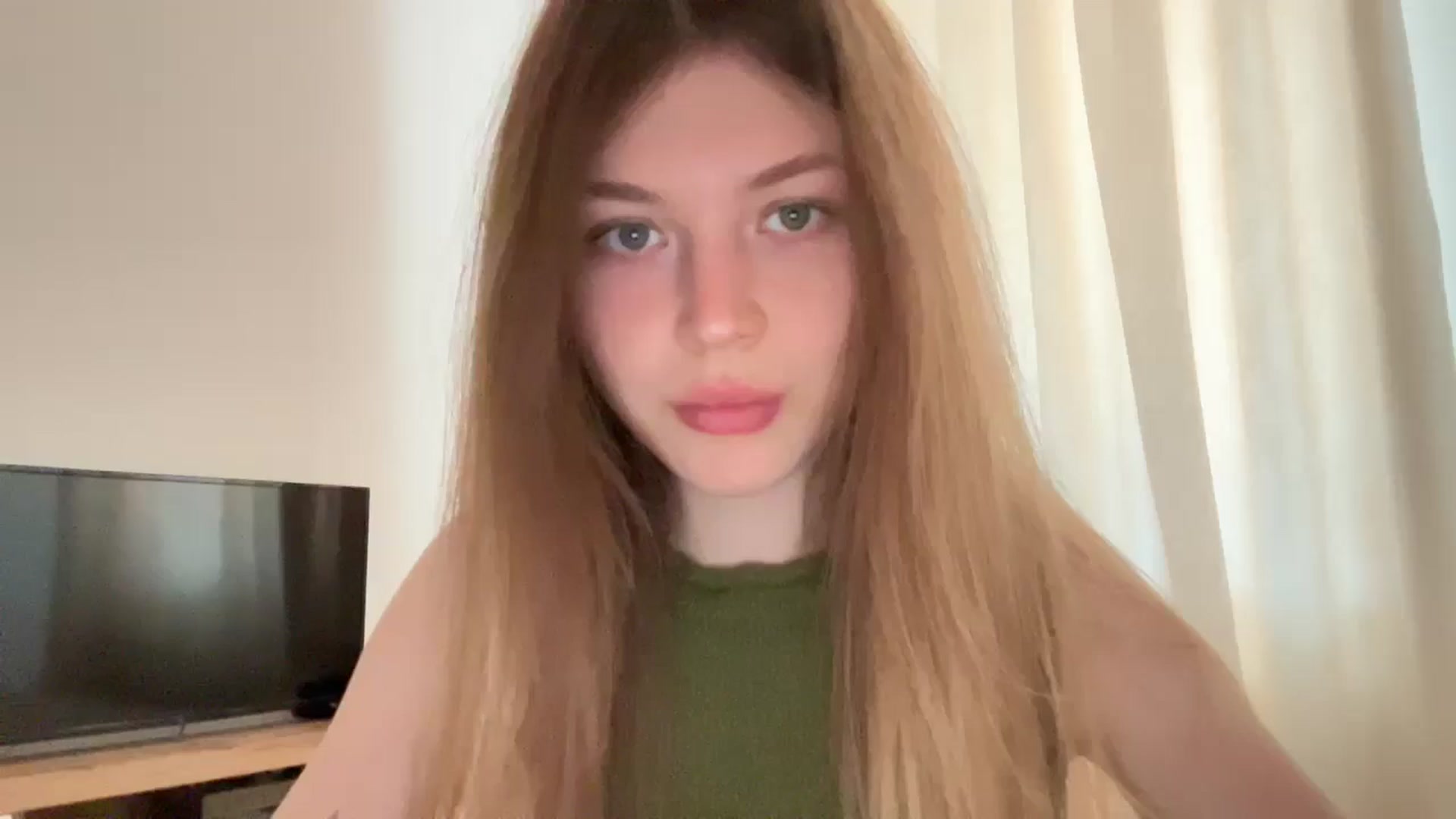 Gallery image thumbnail from Coconut_dream's myfreecams stream on, 06/25/2024, 08:14 image 6 of 20