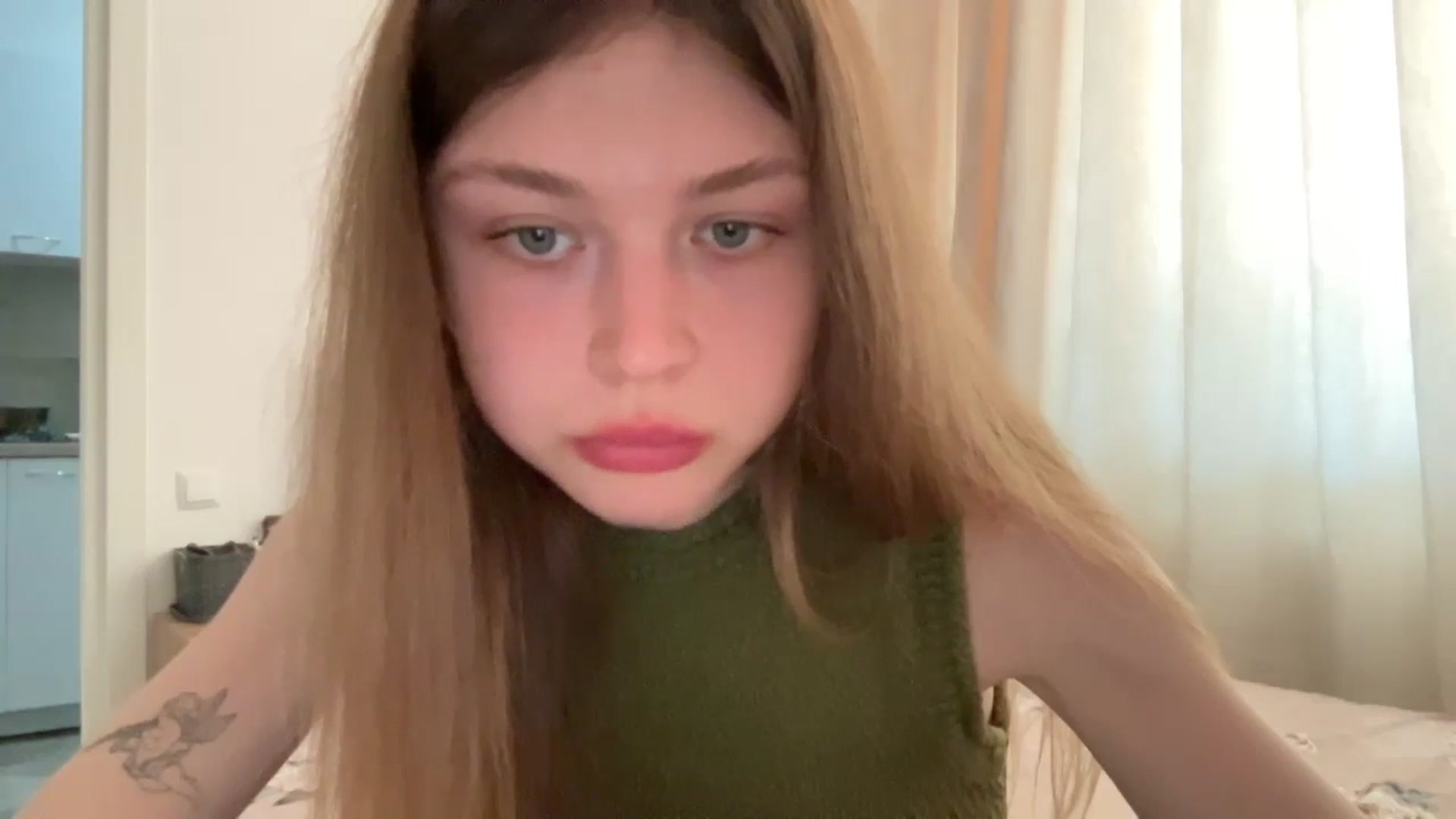 Gallery image thumbnail from Coconut_dream's myfreecams stream on, 06/25/2024, 08:58 image 19 of 20