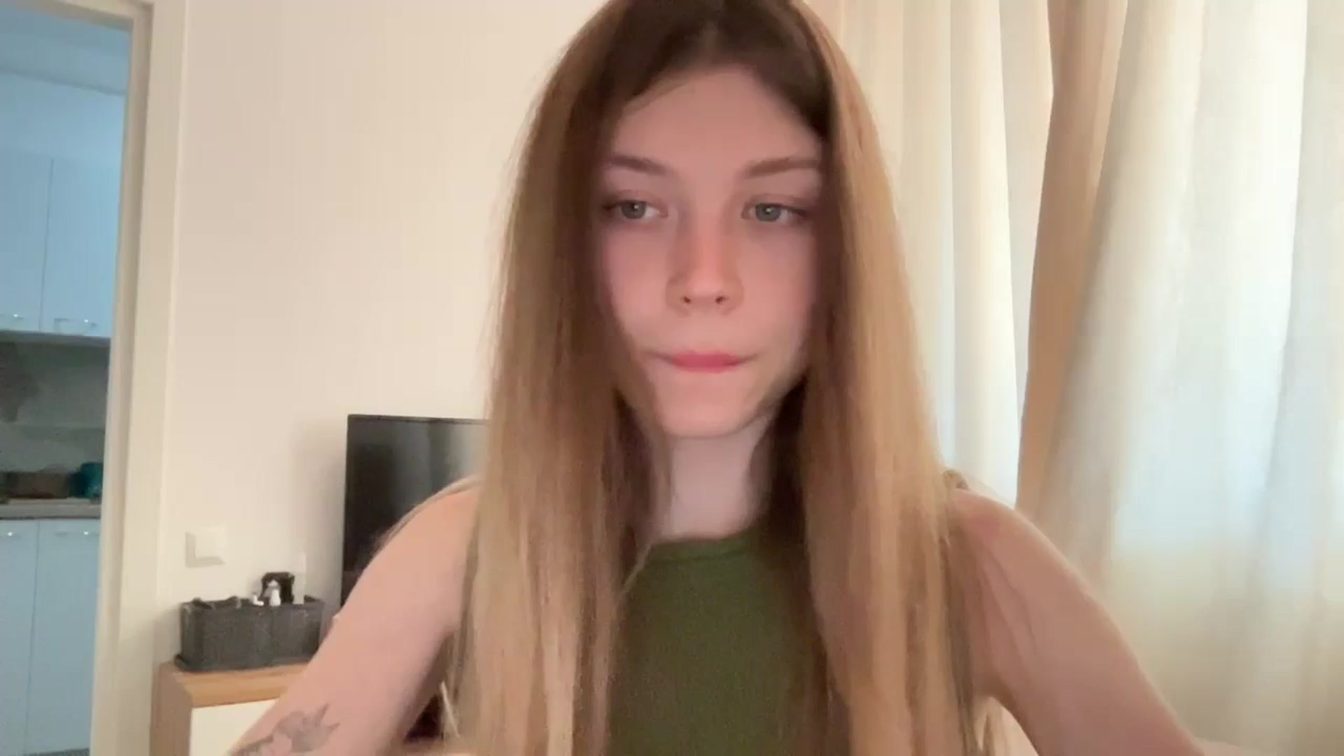 Gallery image thumbnail from Coconut_dream's myfreecams stream on, 06/25/2024, 11:44 image 11 of 20