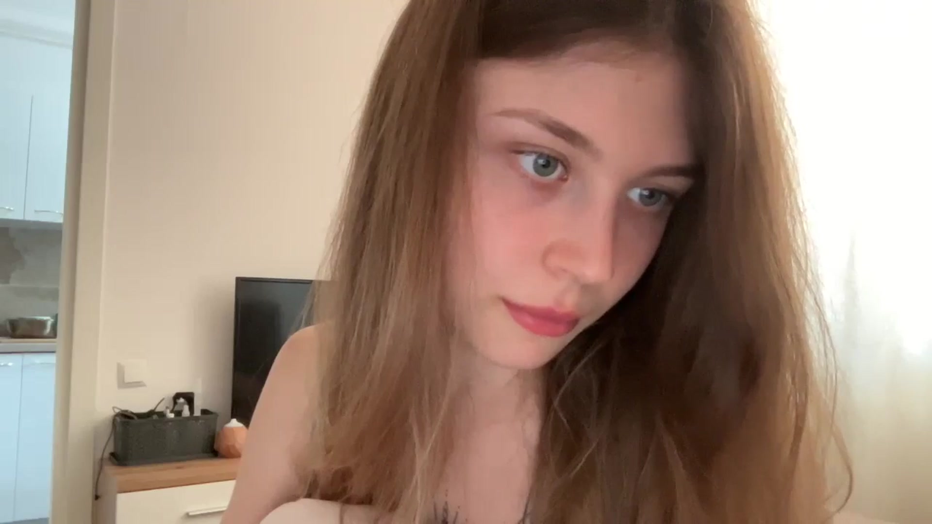 Gallery image thumbnail from Coconut_dream's myfreecams stream on, 06/26/2024, 08:47 image 10 of 20