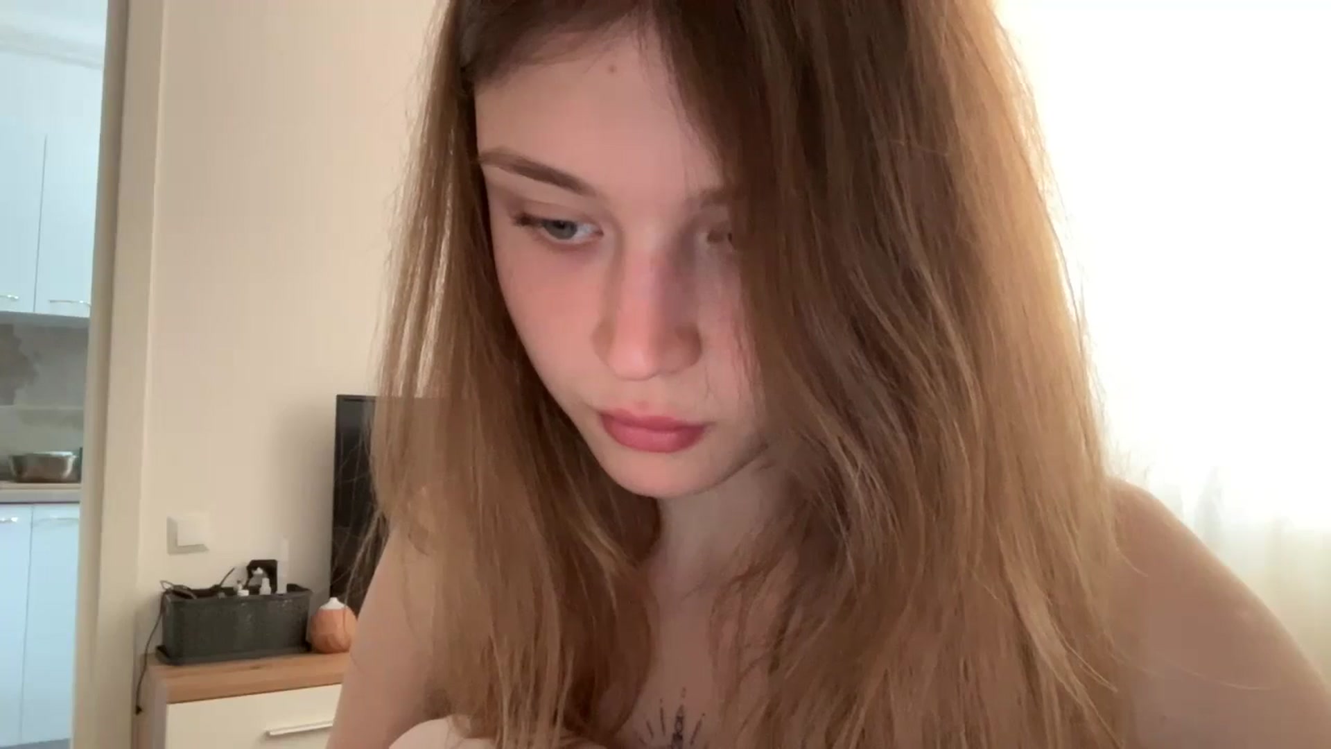 Gallery image thumbnail from Coconut_dream's myfreecams stream on, 06/26/2024, 08:47 image 8 of 20
