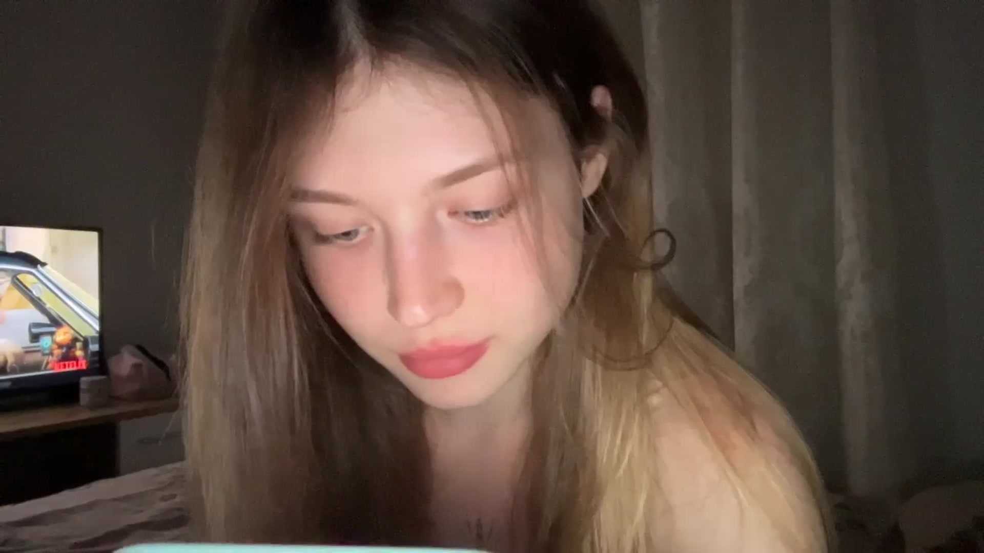 Gallery image thumbnail from Coconut_dream's myfreecams stream on, 06/26/2024, 20:21 image 13 of 20