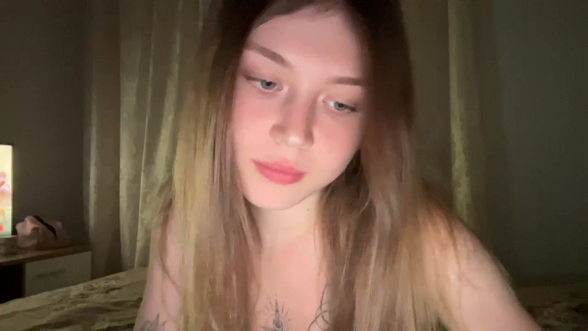 Gallery image thumbnail from Coconut_dream's myfreecams stream on, 06/26/2024, 20:21 image 15 of 20