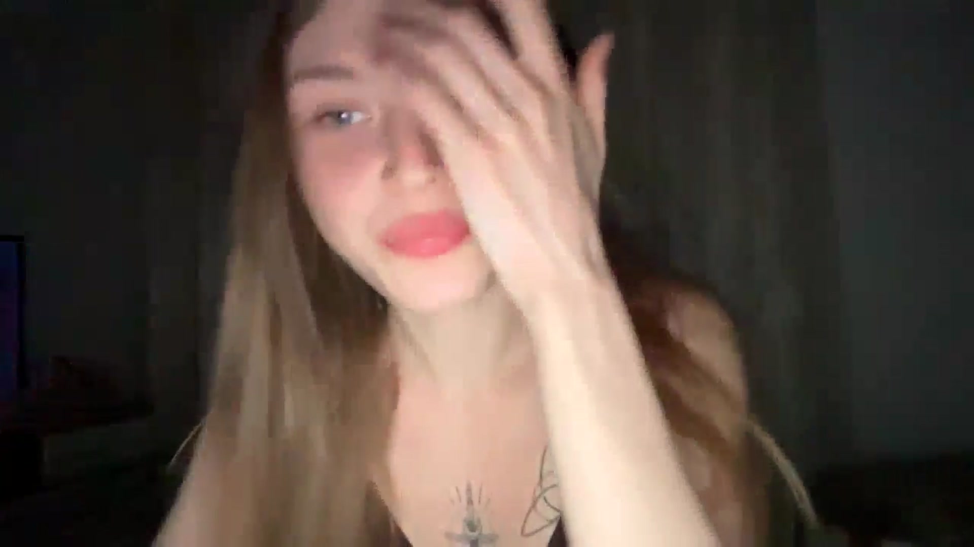 Gallery image thumbnail from Coconut_dream's myfreecams stream on, 06/26/2024, 20:21 image 14 of 20