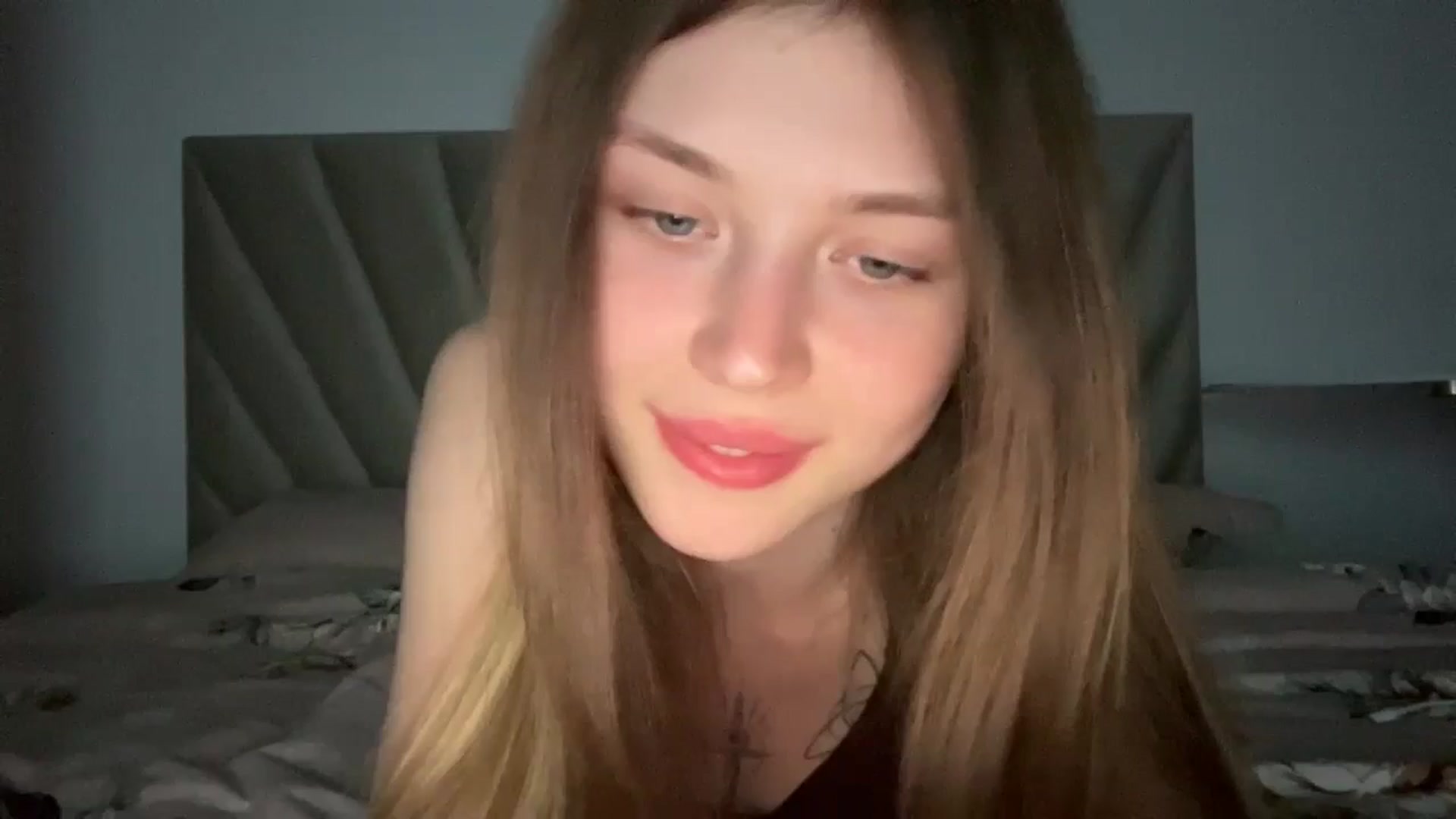 Gallery image thumbnail from Coconut_dream's myfreecams stream on, 06/26/2024, 21:39 image 9 of 20