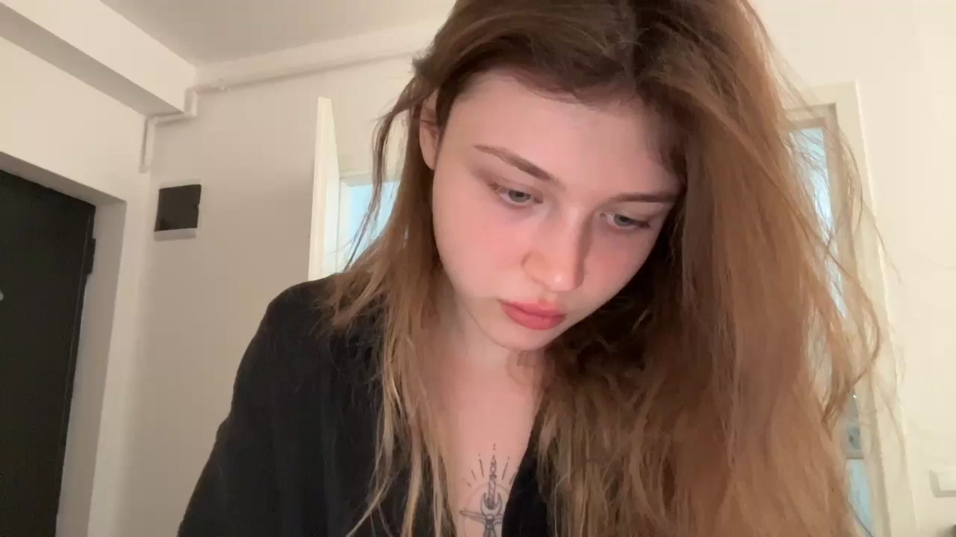 Gallery image thumbnail from Coconut_dream's myfreecams stream on, 06/30/2024, 08:21 image 4 of 20