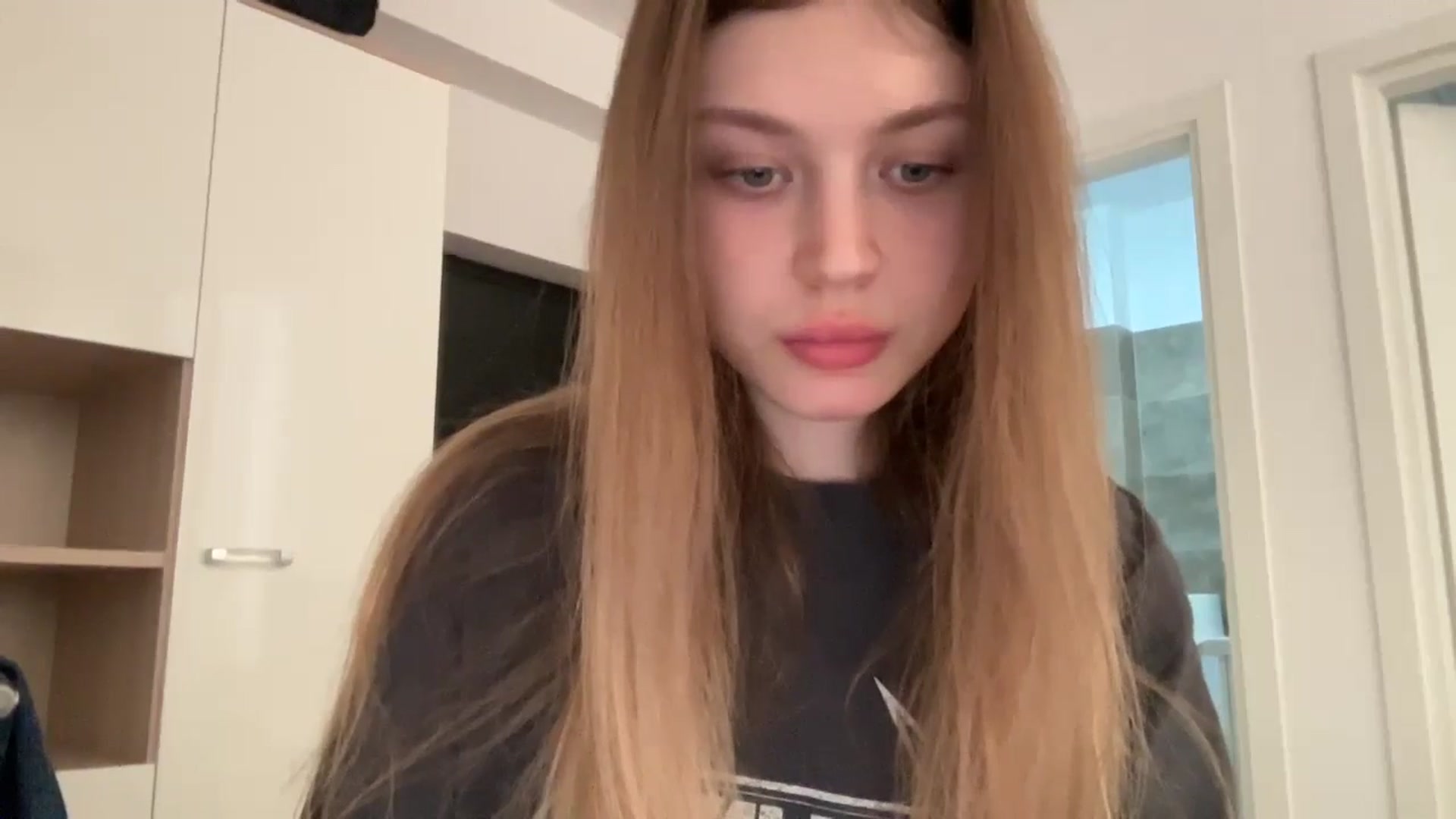 Gallery image thumbnail from Coconut_dream's myfreecams stream on, 07/01/2024, 08:52 image 3 of 20