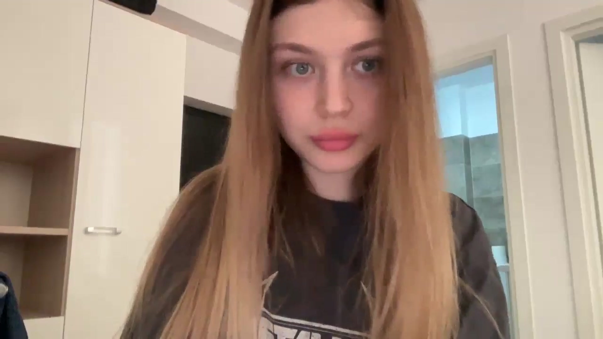 Gallery image thumbnail from Coconut_dream's myfreecams stream on, 07/01/2024, 08:52 image 4 of 20
