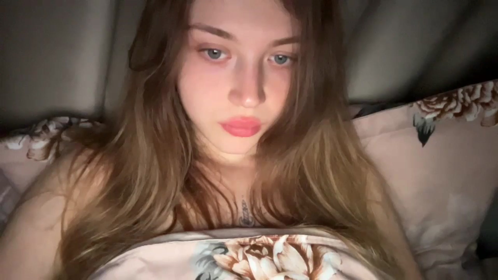 Gallery image thumbnail from Coconut_dream's myfreecams stream on, 07/01/2024, 20:10 image 8 of 20