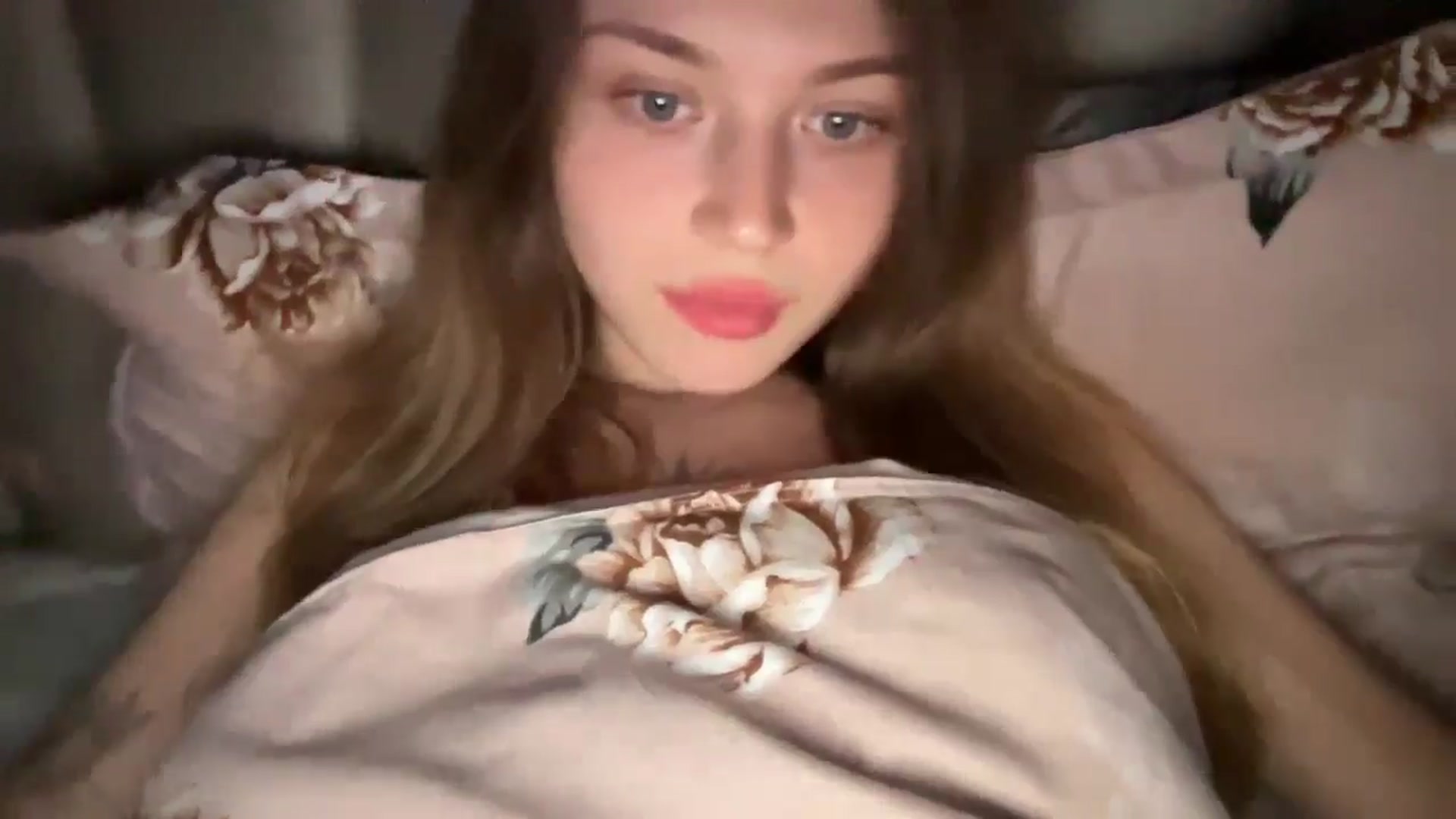 Gallery image thumbnail from Coconut_dream's myfreecams stream on, 07/01/2024, 20:10 image 16 of 20