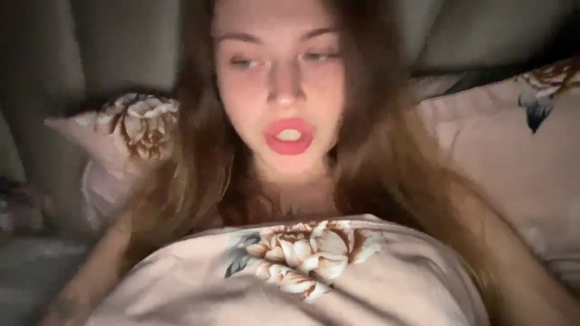 Gallery image thumbnail from Coconut_dream's myfreecams stream on, 07/01/2024, 20:10 image 13 of 20