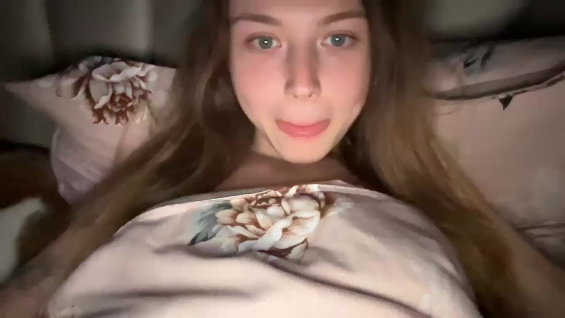 Gallery image thumbnail from Coconut_dream's myfreecams stream on, 07/01/2024, 20:51 image 8 of 20