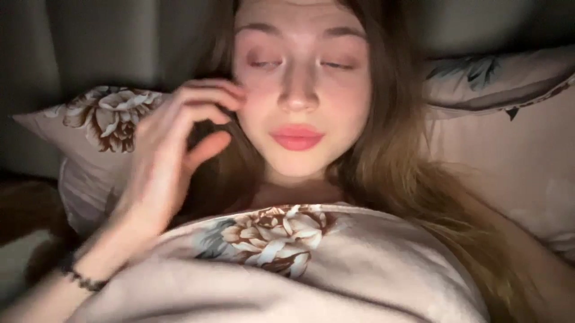 Gallery image thumbnail from Coconut_dream's myfreecams stream on, 07/01/2024, 20:51 image 11 of 20