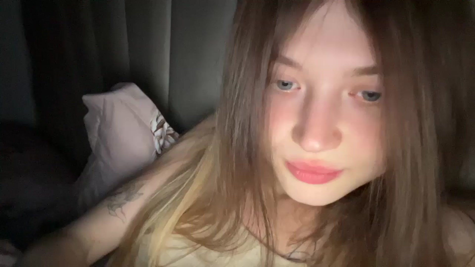 Gallery image thumbnail from Coconut_dream's myfreecams stream on, 07/02/2024, 19:55 image 13 of 20